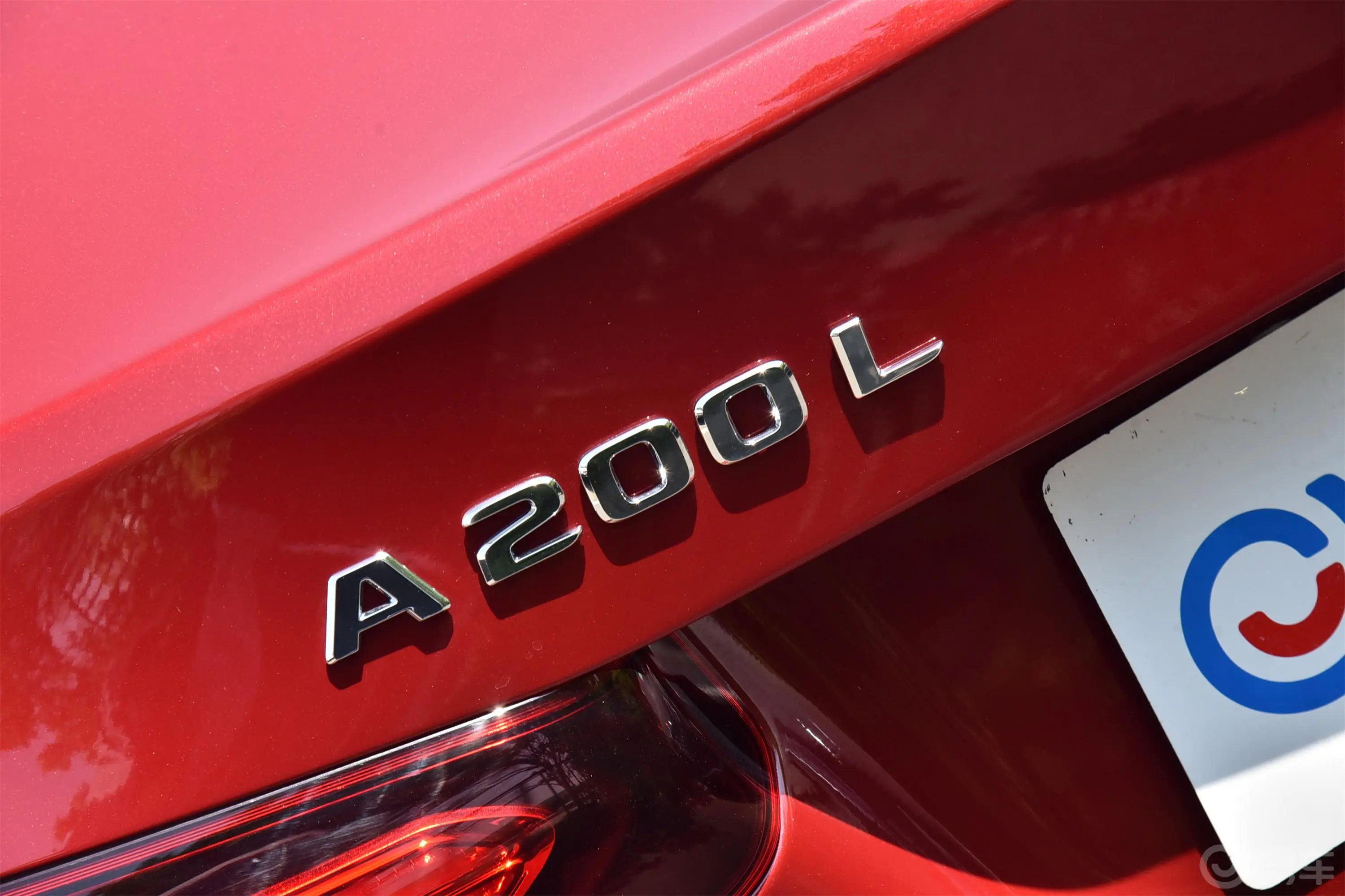 奔驰A级改款 A 200 L 运动轿车时尚型外观
