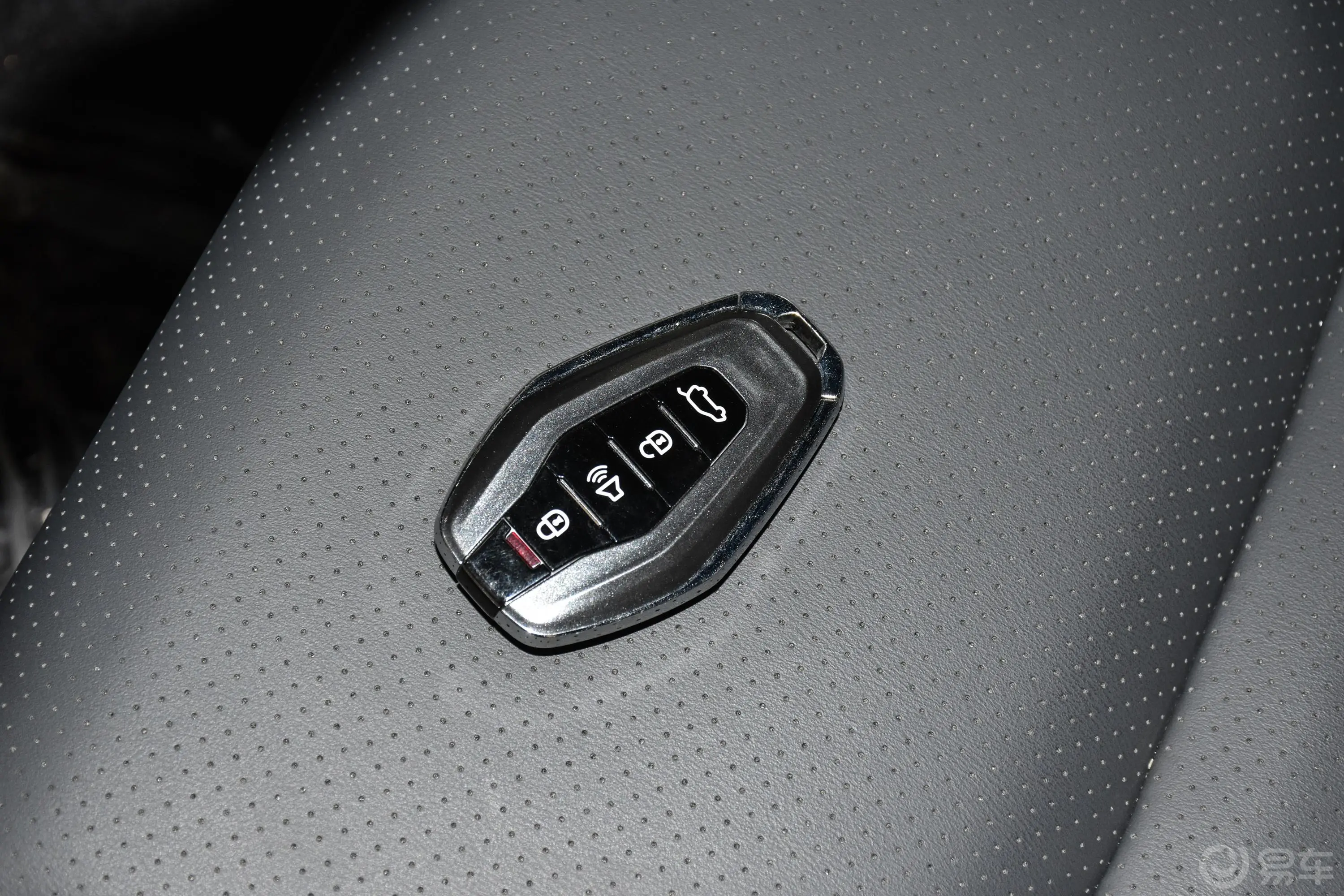 捷途X70 Coupe1.6T 双离合 驭Cool钥匙正面