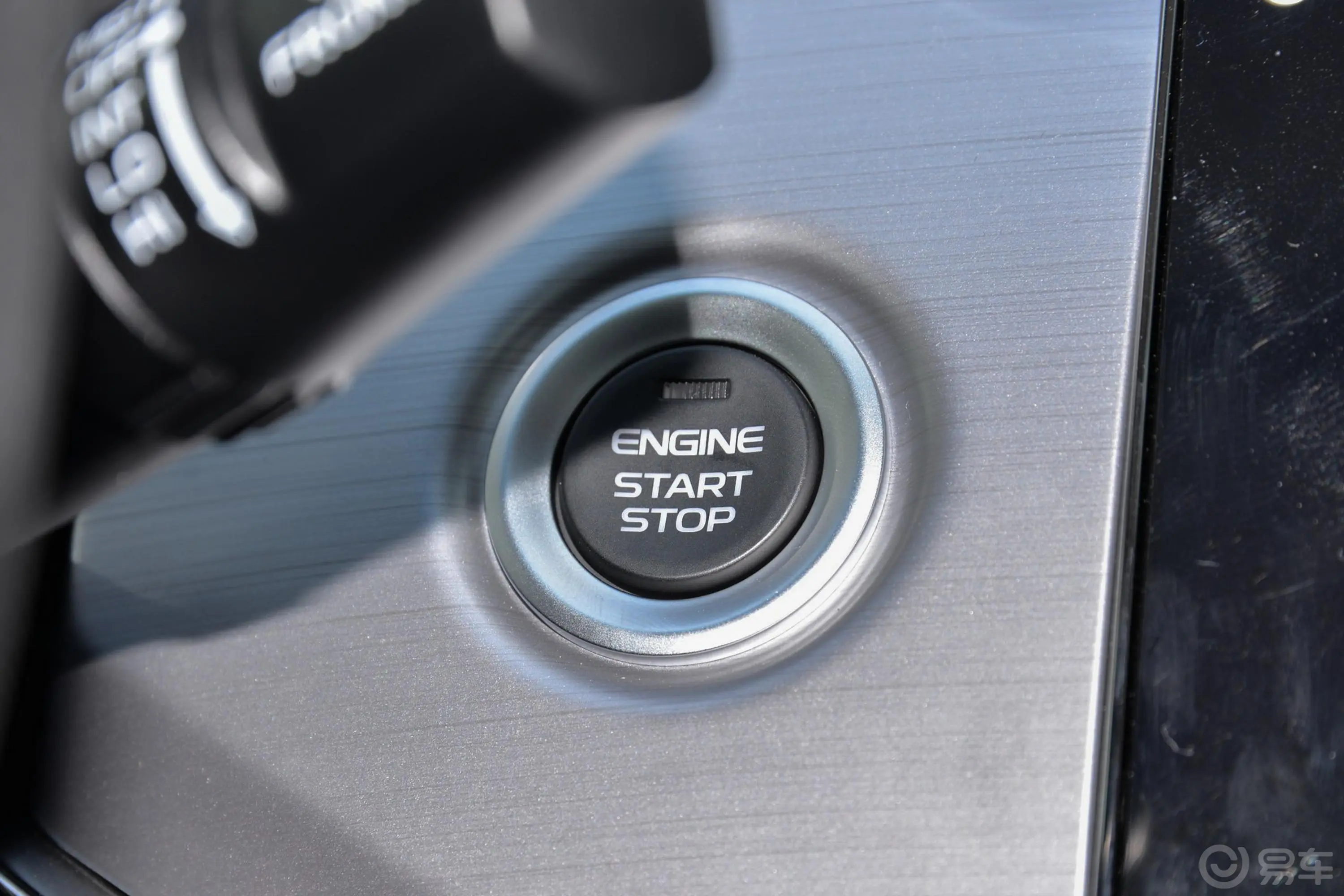 缤瑞200T 手动 舒适版钥匙孔或一键启动按键