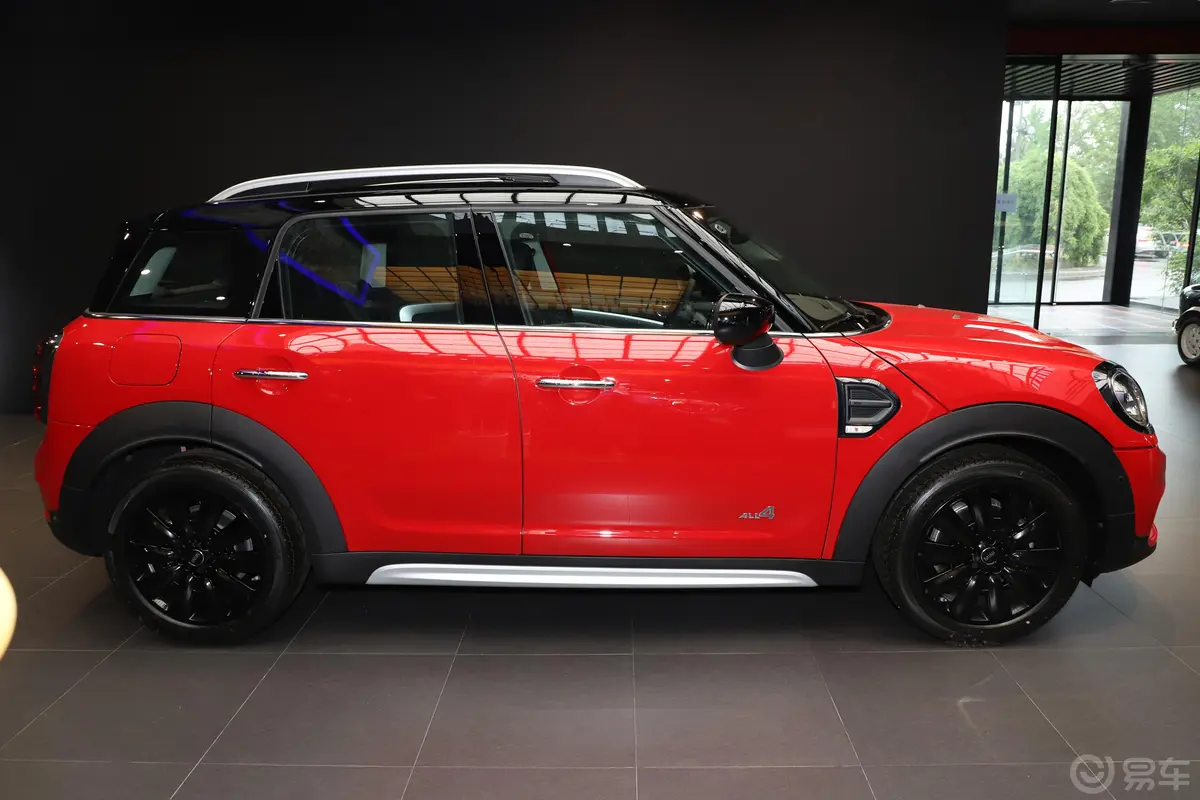 MINI COUNTRYMAN1.5T COOPER ALL4 极地版外观