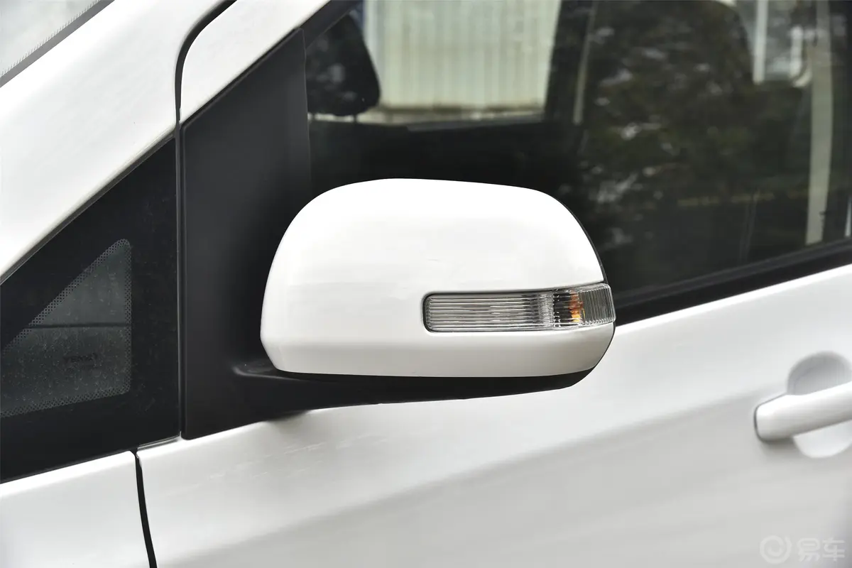 斯派卡1.5L 手动 舒适型主驾驶后视镜背面