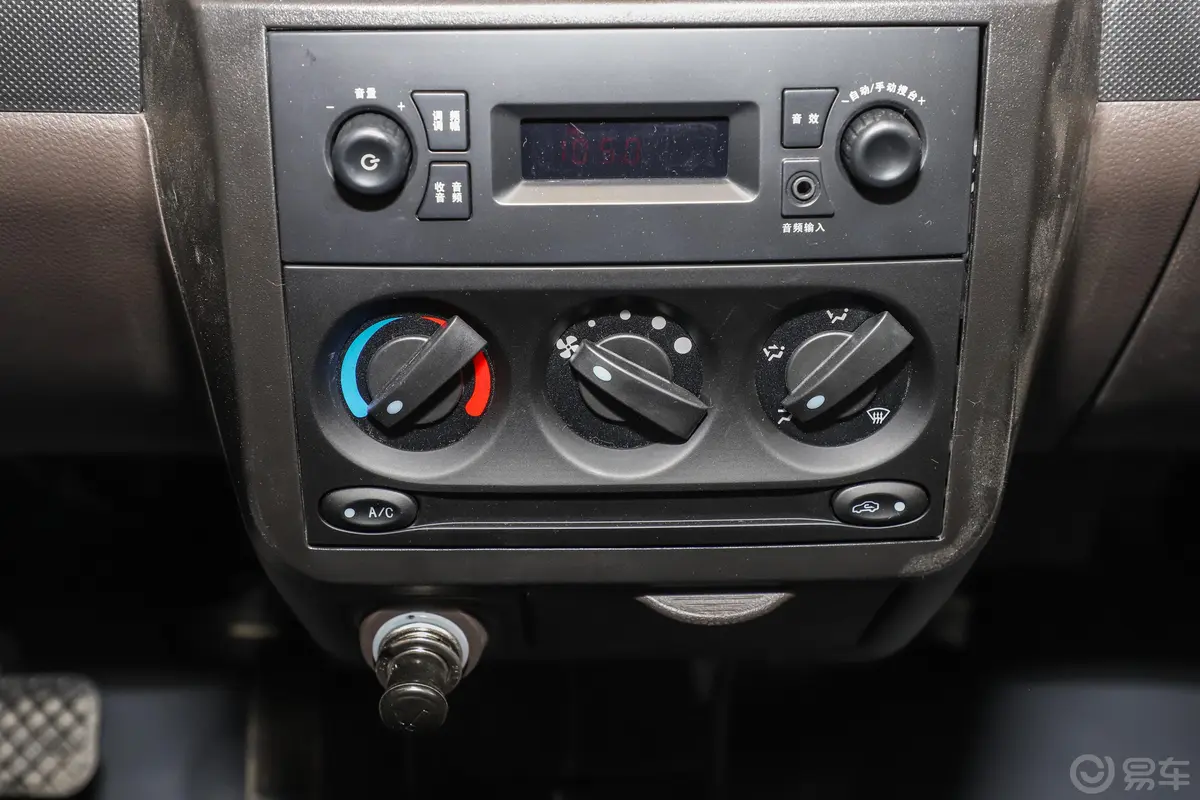 五菱荣光EV300KM 封窗版基本型 5座空调