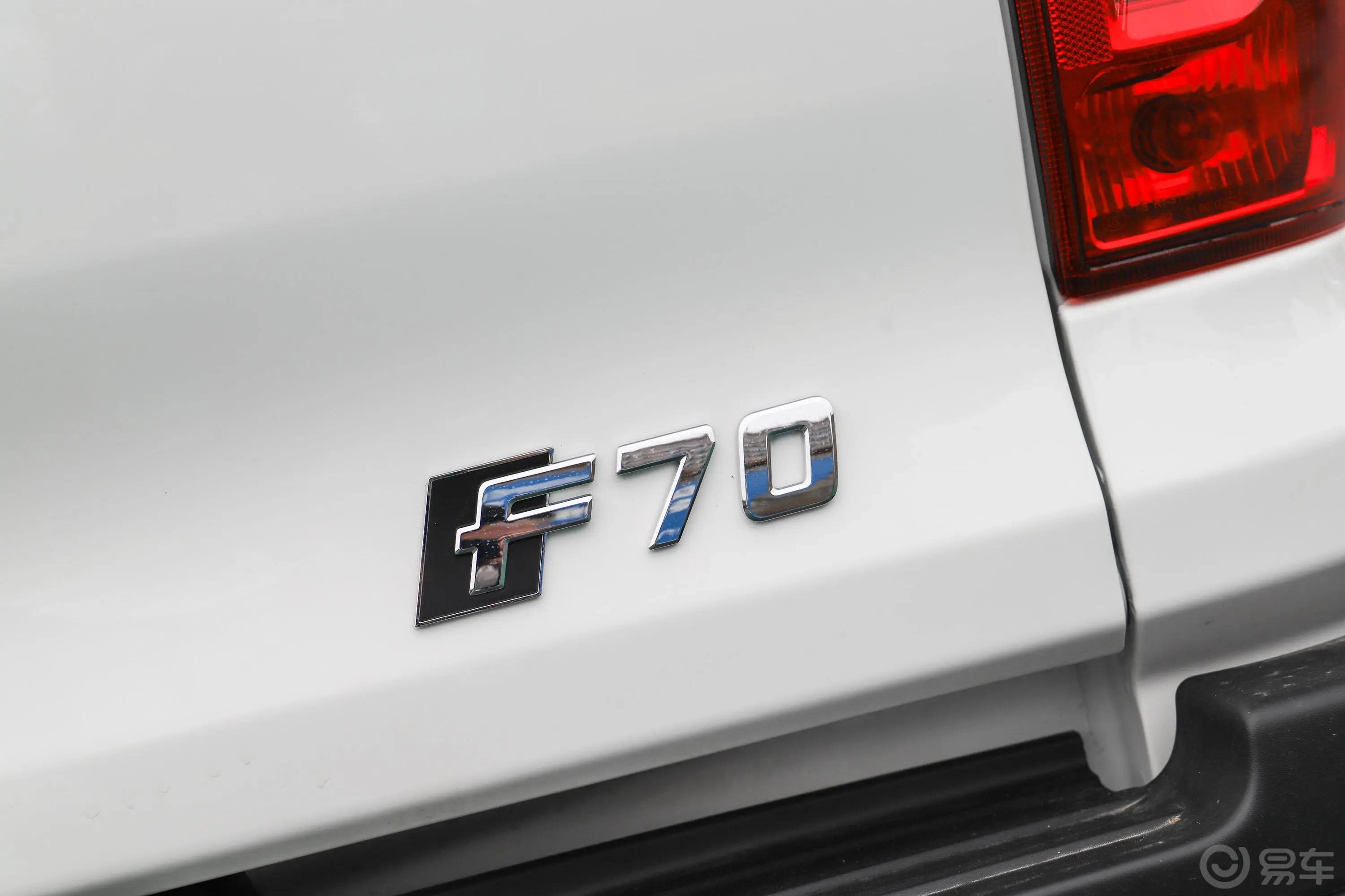 凯程F702.5T 四驱 长轴 豪华版 柴油 国VI 额载675外观细节