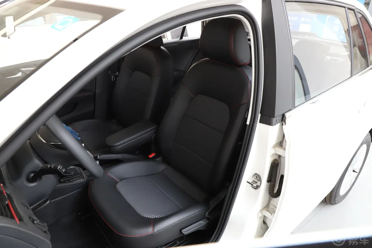 桑塔纳浩纳 1.5L 自动 舒适版 国V驾驶员座椅