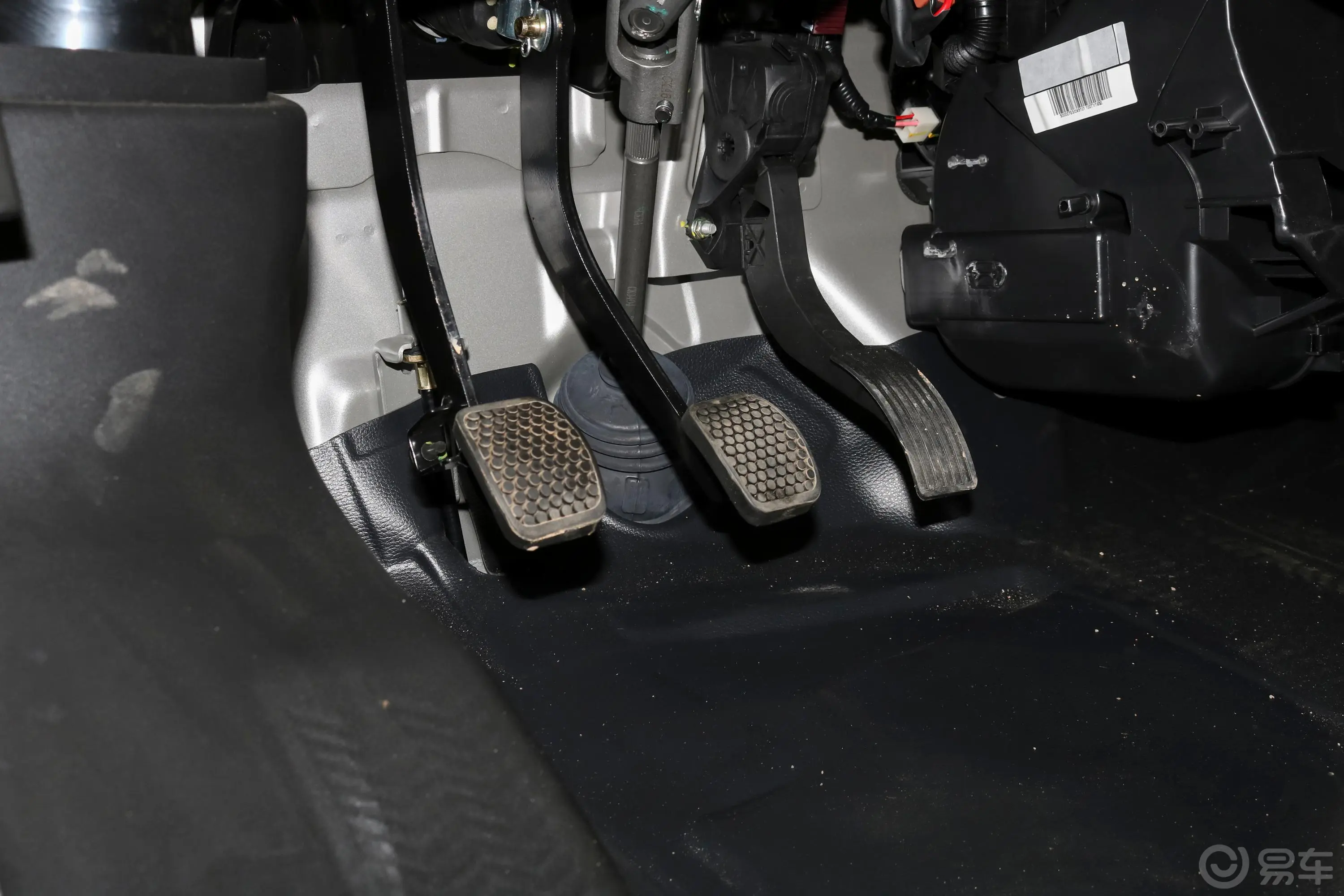新豹T3载货汽车N1 1.2L 单排单后轮 舒适版（4.75米） SC1031TMD62 汽油 国VI脚踏板