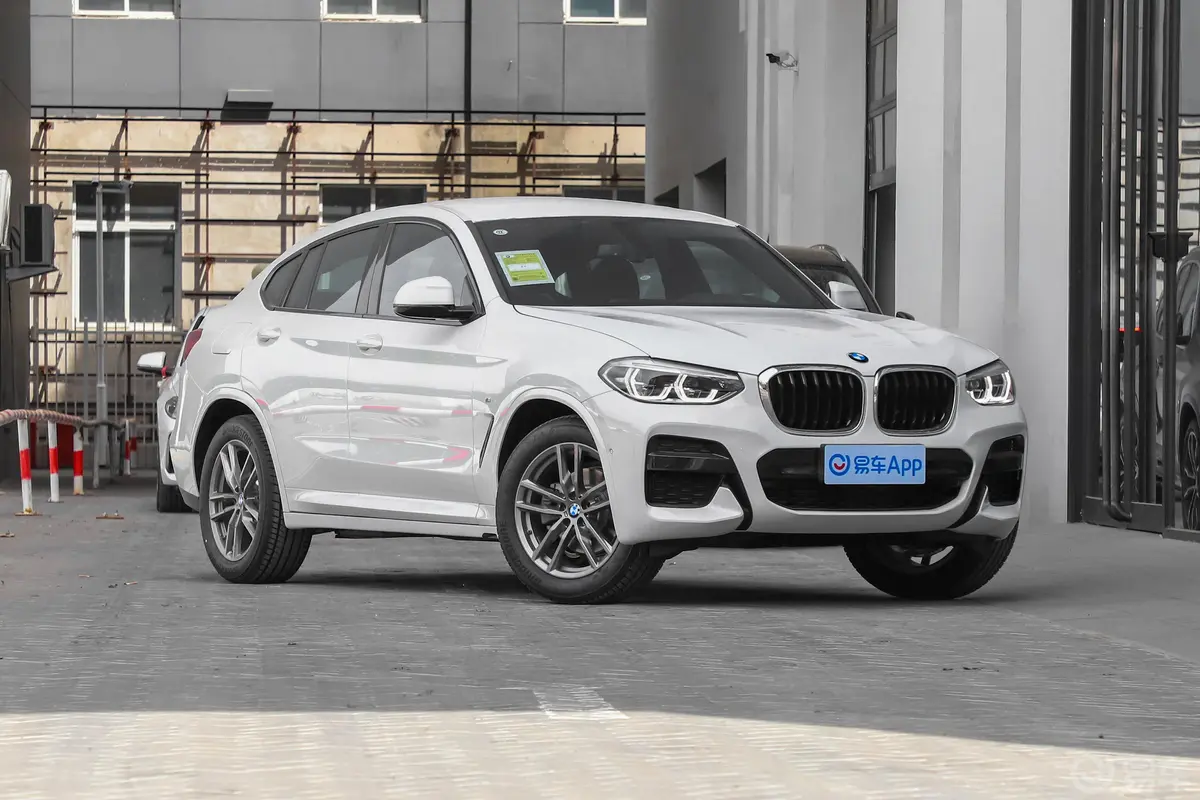 宝马X4xDrive25i M运动套装外观