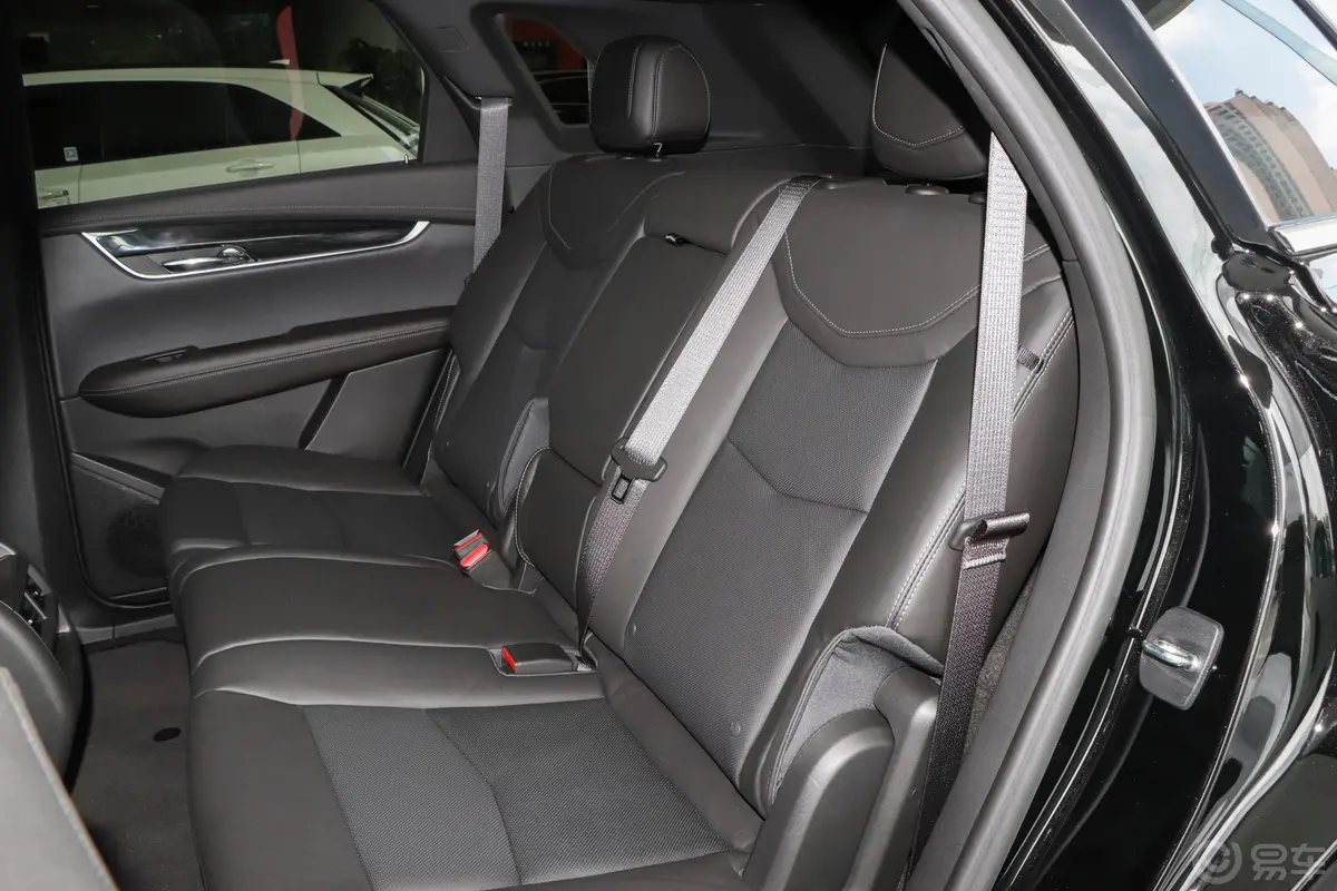 凯迪拉克XT5改款 28T 四驱 豪华型后排座椅