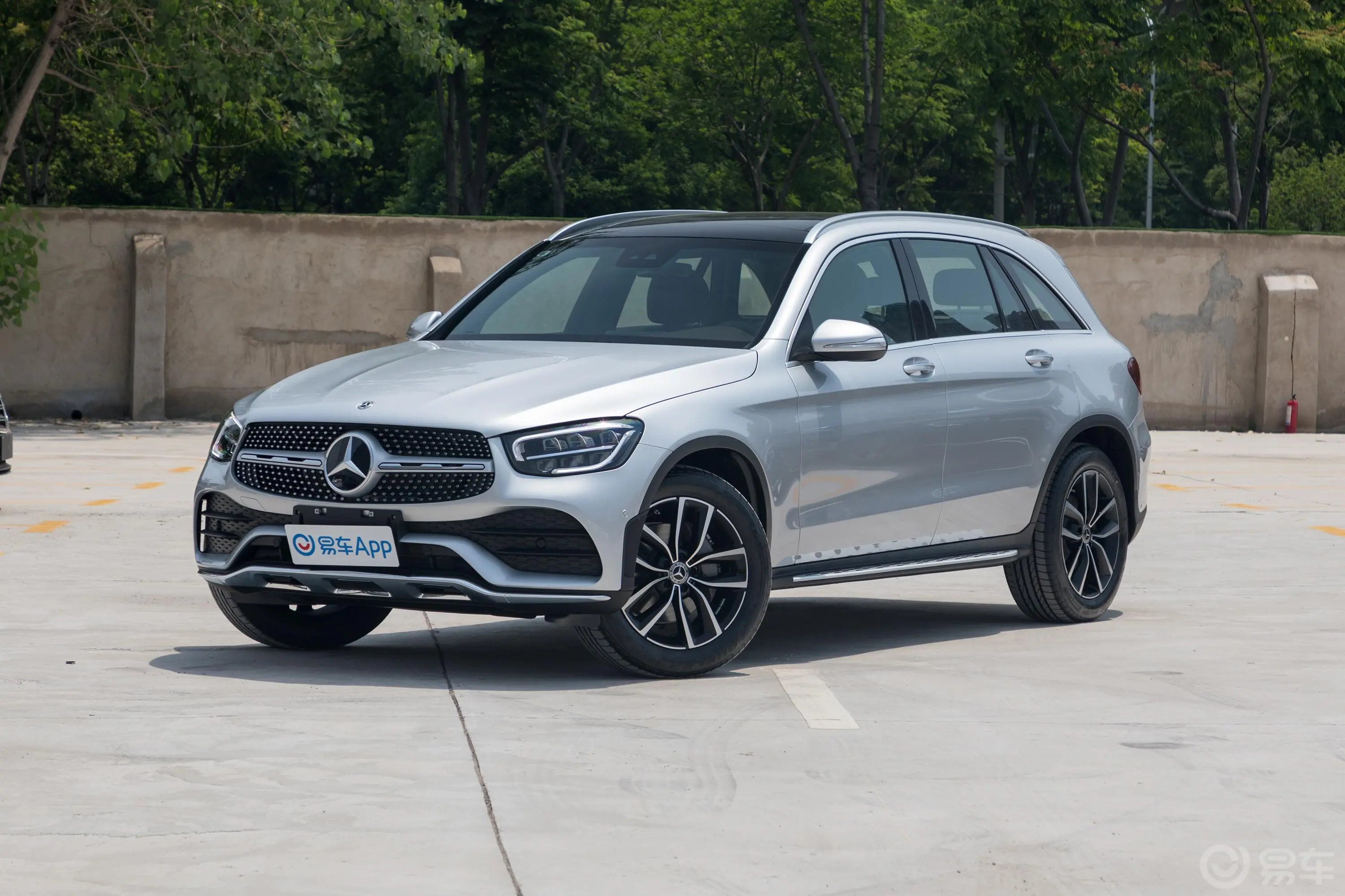 奔驰GLC改款 GLC 300 L 4MATIC 动感型外观