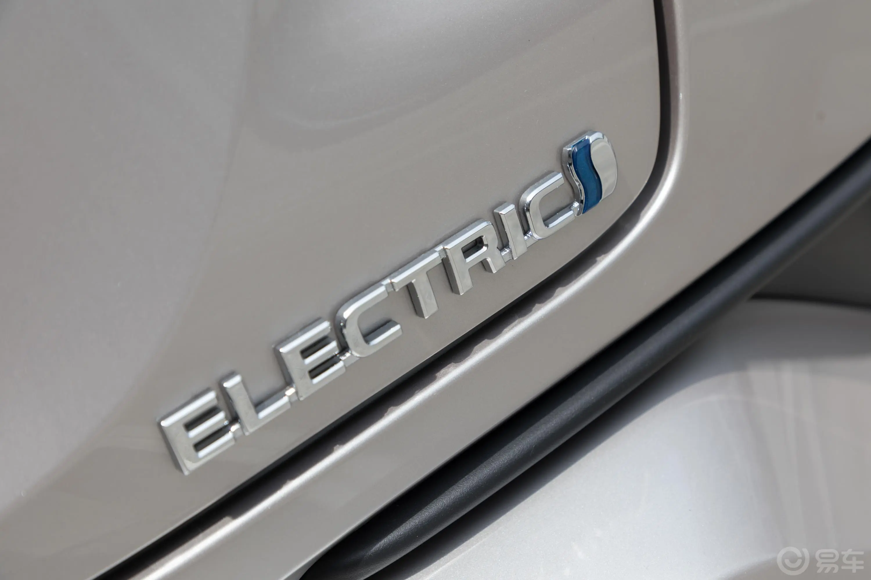 丰田C-HR EV豪华版外观细节