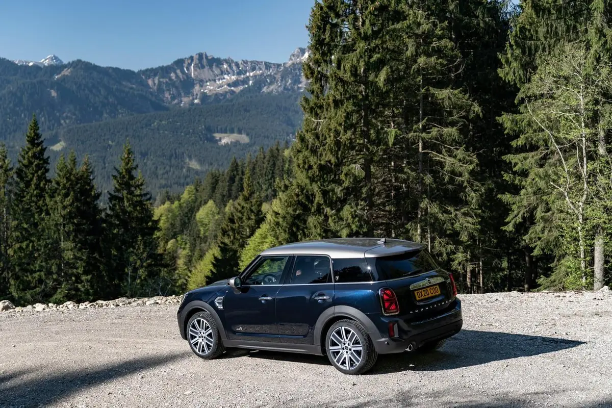 MINI COUNTRYMAN