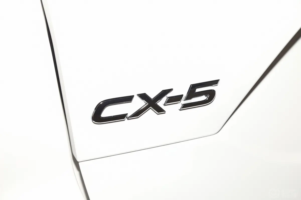 马自达CX-5改款 2.0L 手自一体 两驱 智慧型外观