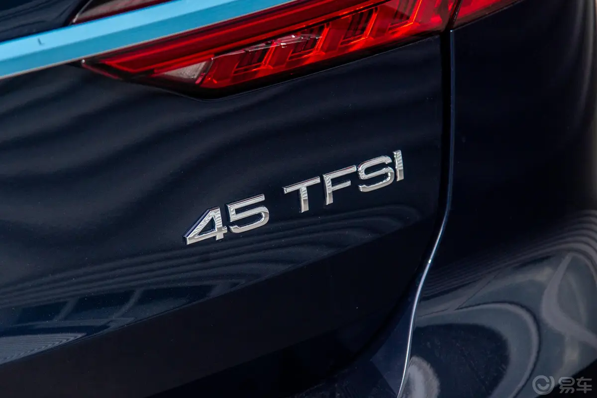 奥迪A6Avant 先锋派 45 TFSI 臻选动感型外观