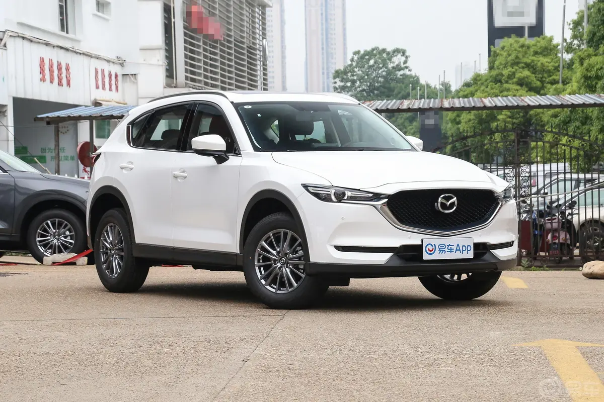 马自达CX-5改款 2.0L 手自一体 两驱 智尊型侧前45度车头向右水平