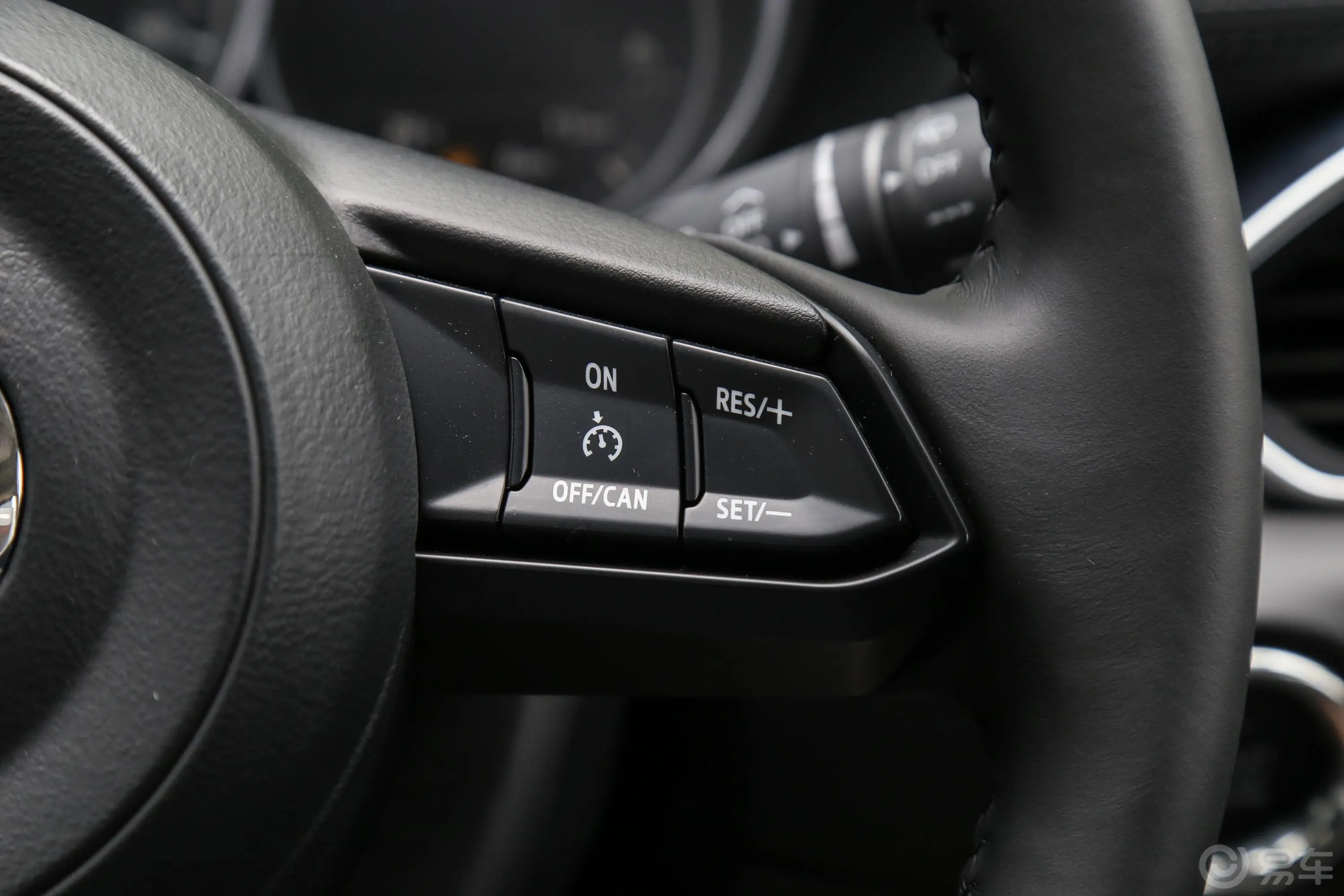 马自达CX-5改款 2.0L 手自一体 两驱 智尊型右侧方向盘功能按键