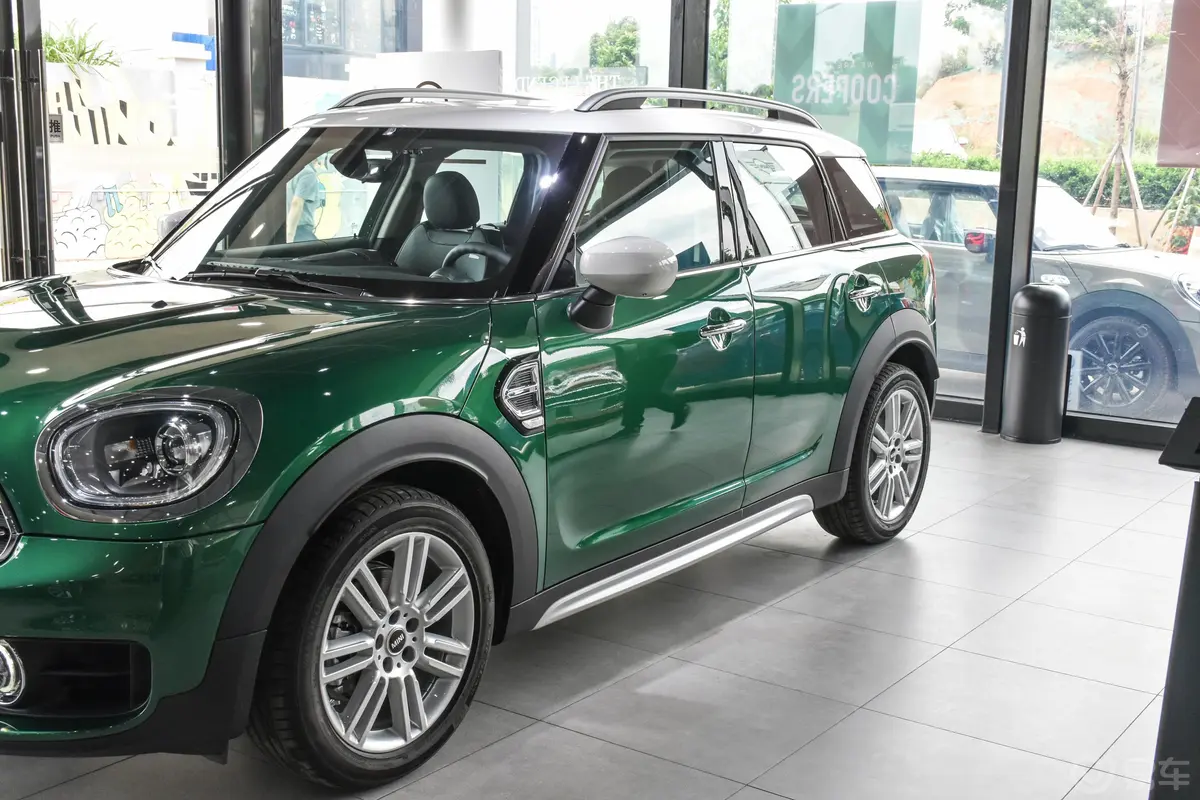 MINI COUNTRYMAN1.5T COOPER 鉴赏家外观