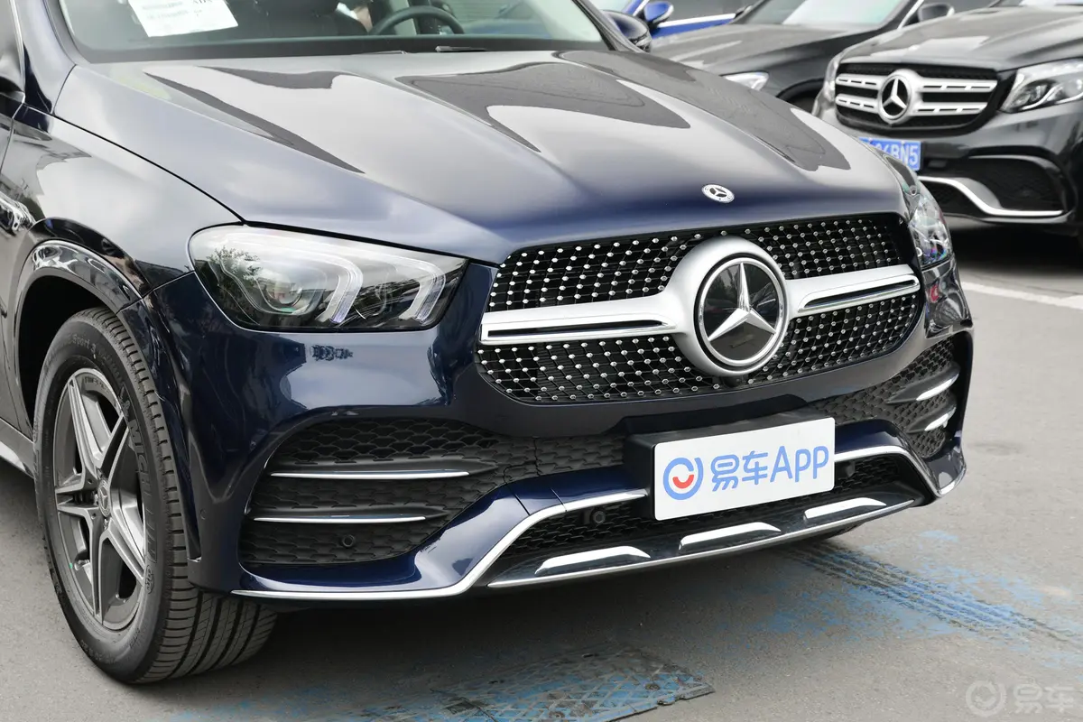 奔驰GLE改款 GLE 450 4MATIC 动感型外观