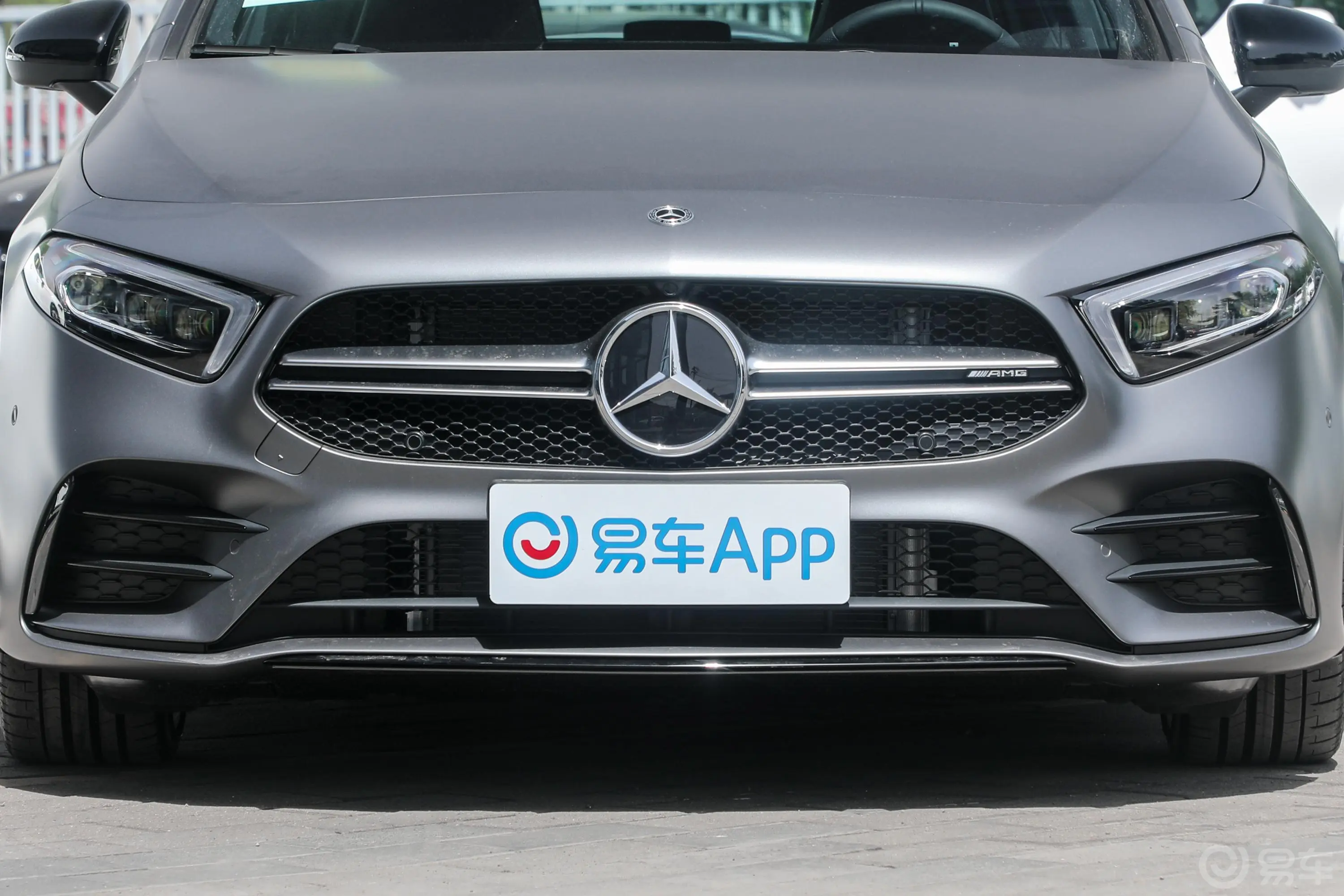 奔驰A级 AMG(进口)AMG A 35 4MATIC 先型特别版外观