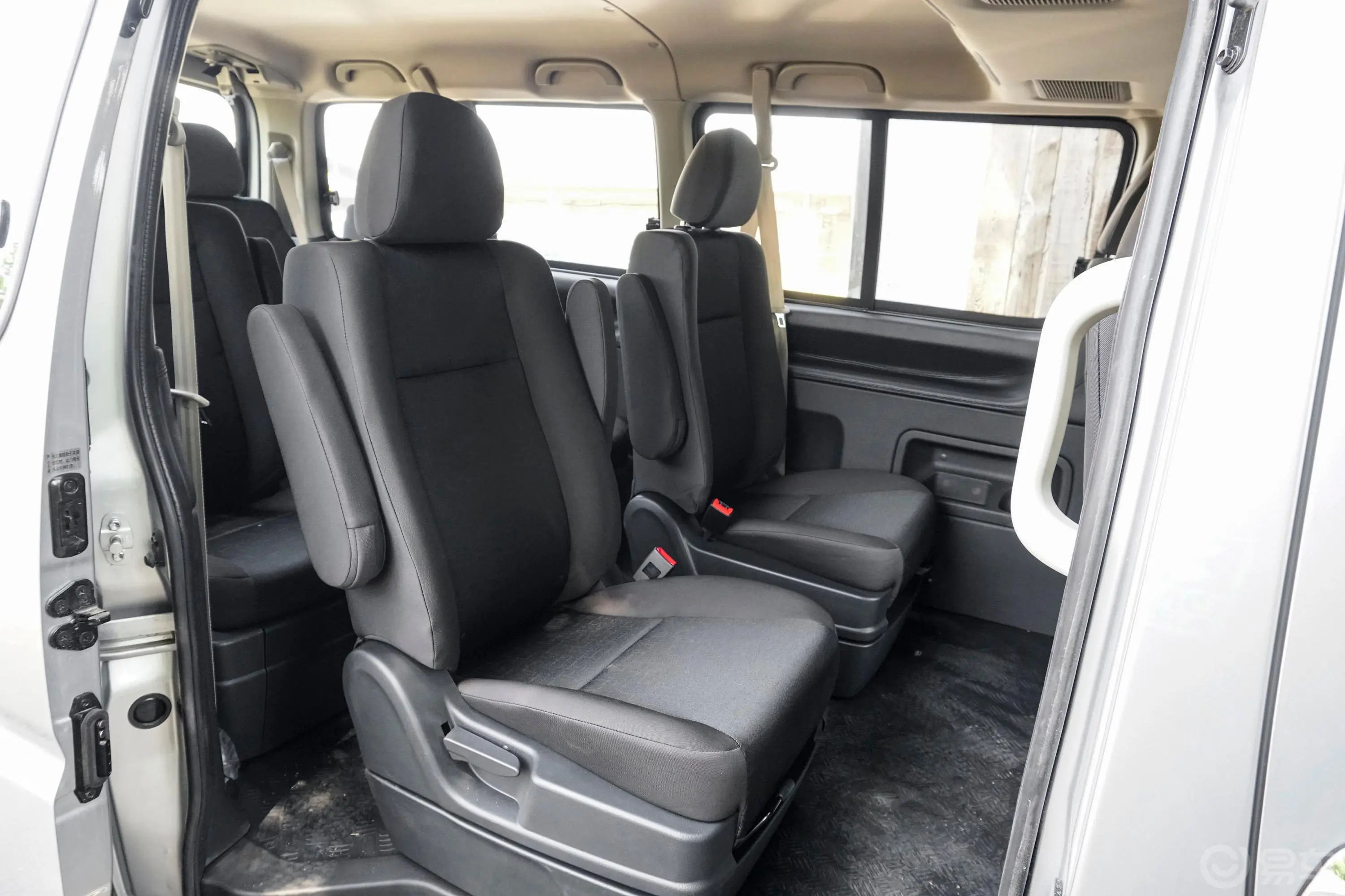阁瑞斯快运 升级版 2.0L 手动 舒适型 9座 国V后排座椅