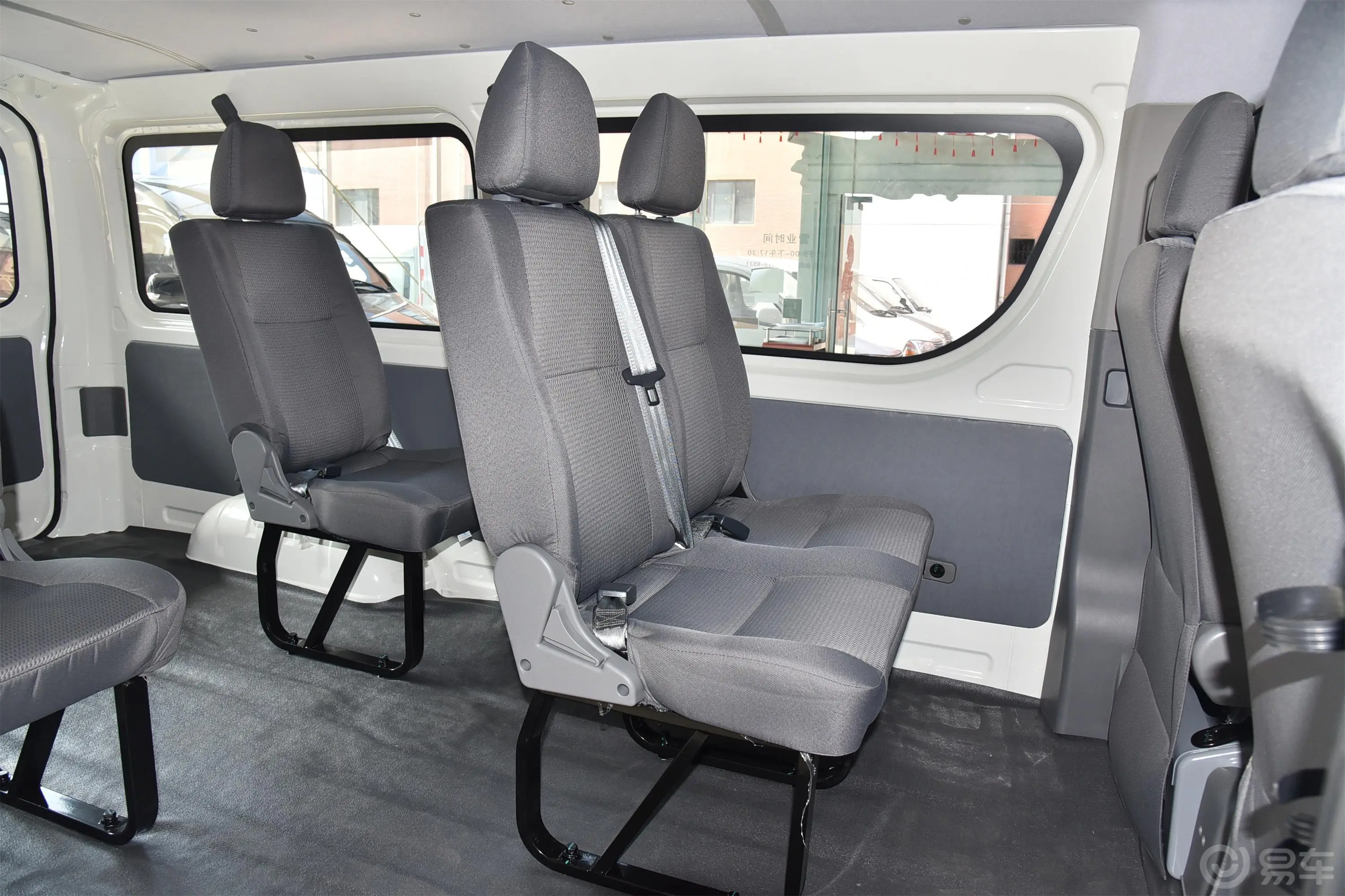 凯锐浩克V22 2.2L 手动 平顶标准型 6-9座 国V后排座椅
