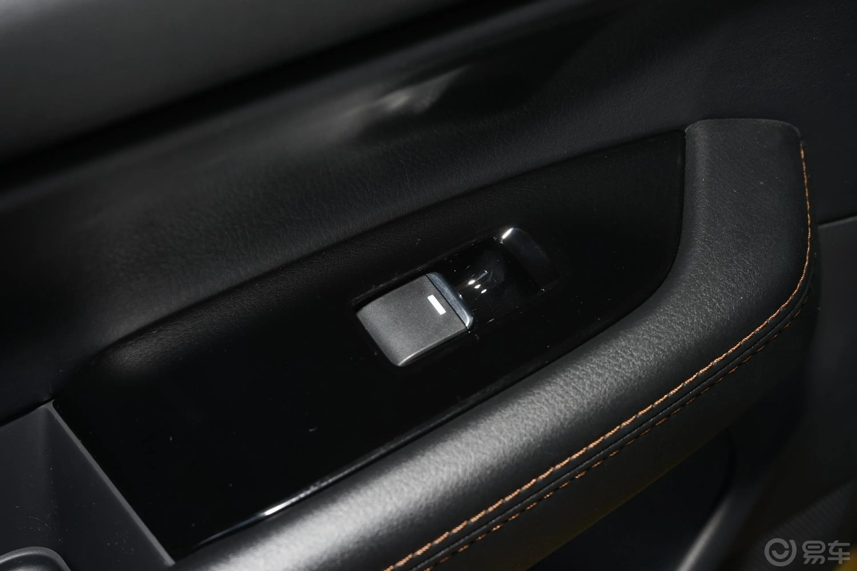 马自达CX-5改款 2.5L 手自一体 两驱 智尊型后车窗调节