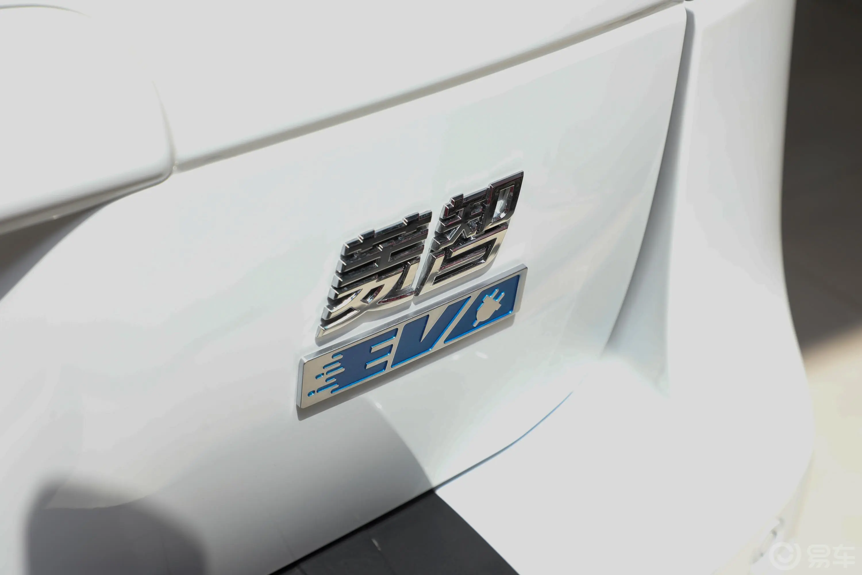 菱智M5 EV长航版 舒适型 7座外观