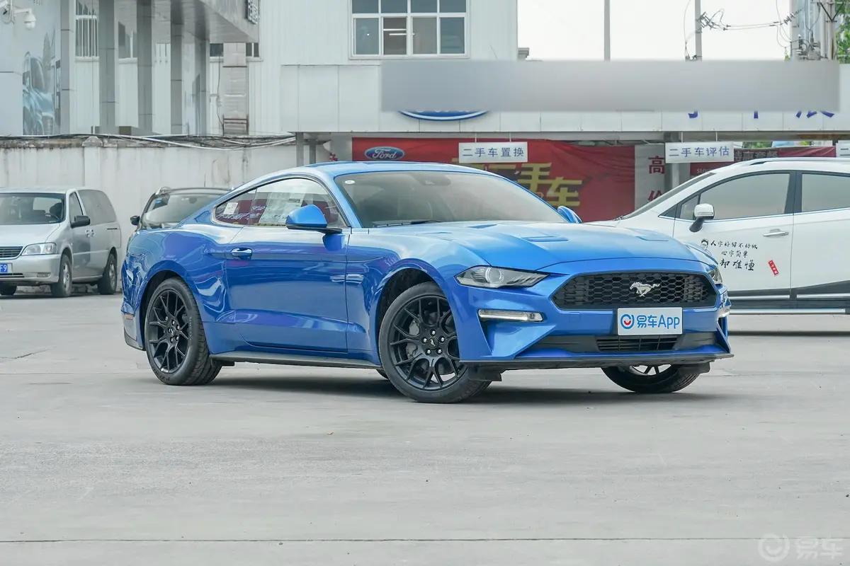 Mustang2.3L EcoBoost侧前45度车头向右水平