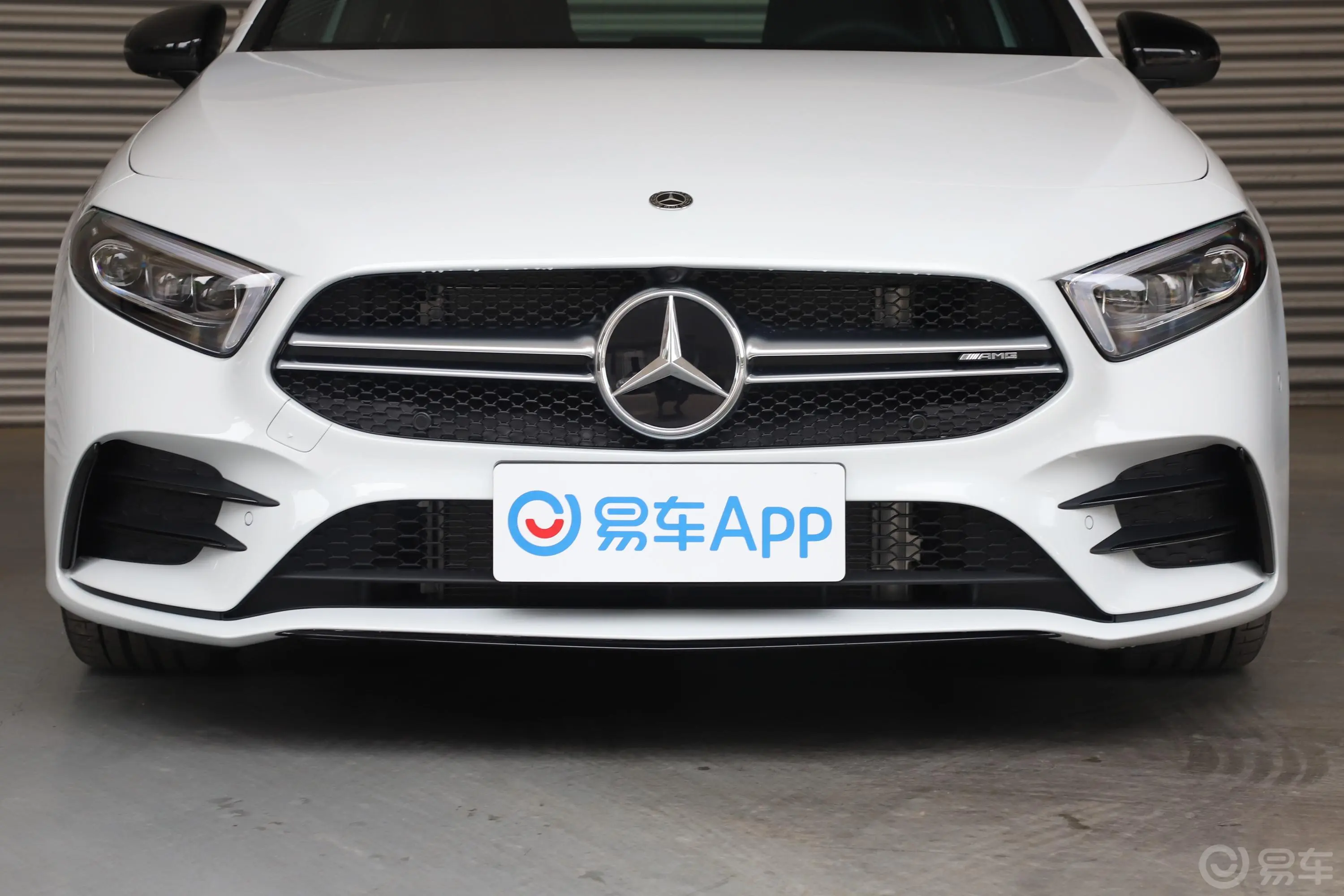 奔驰A级 AMG(进口)AMG A 35 4MATIC 先型特别版外观