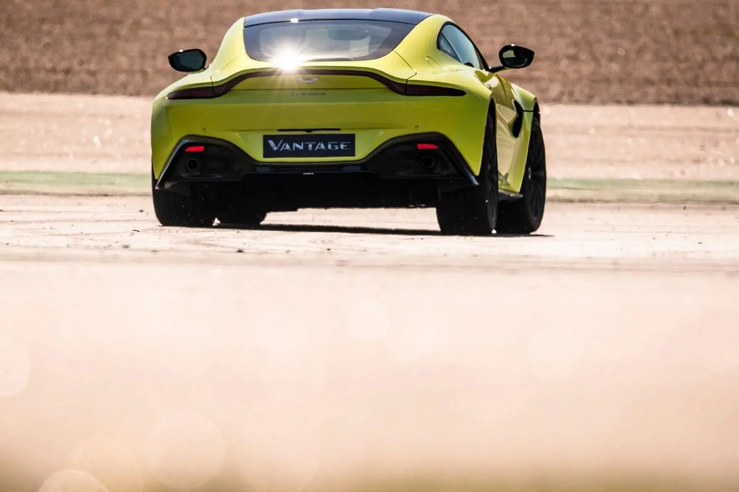 V8 Vantage