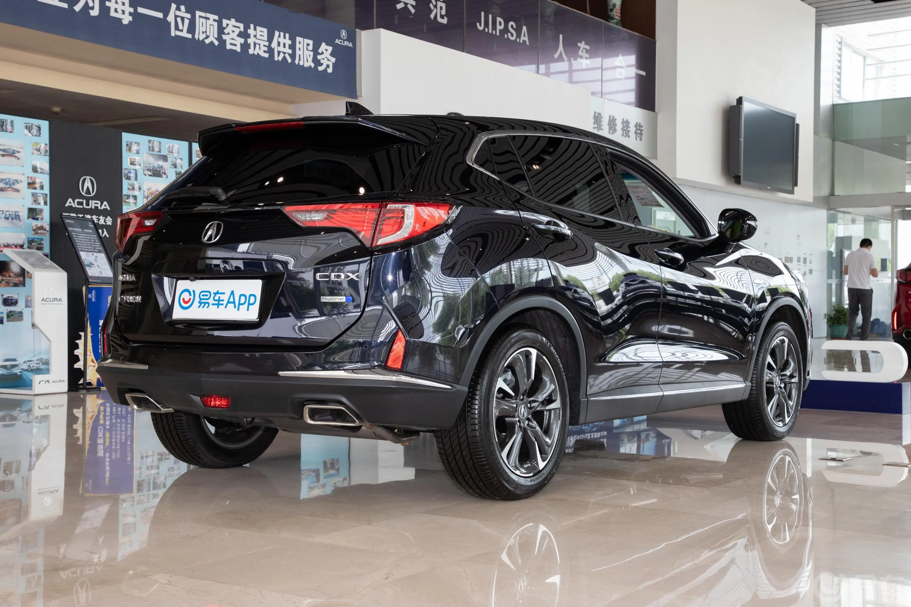 讴歌CDXSport Hybrid 2.0L 两驱 质享版外观