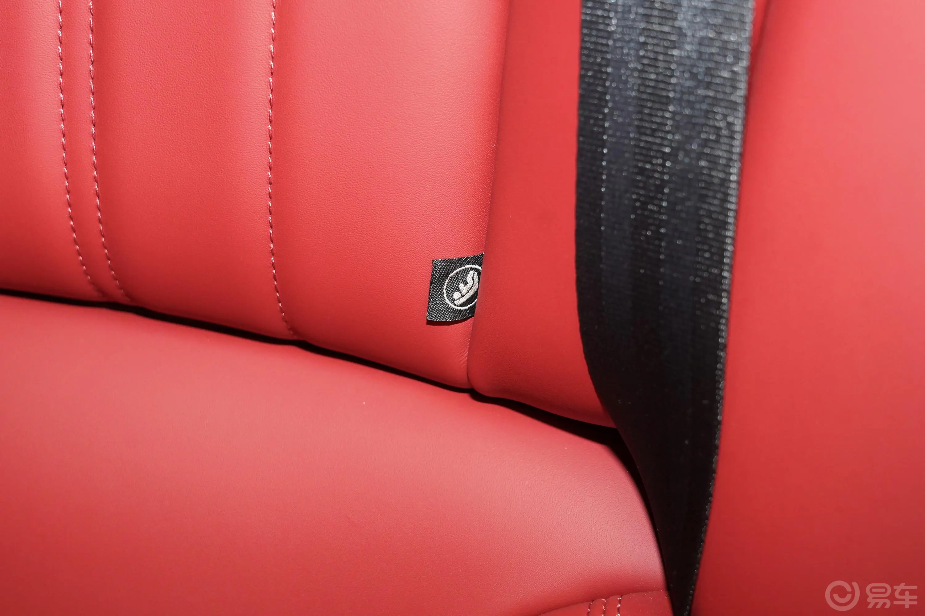 Quattroporte350Hp 标准版 国VI儿童座椅接口