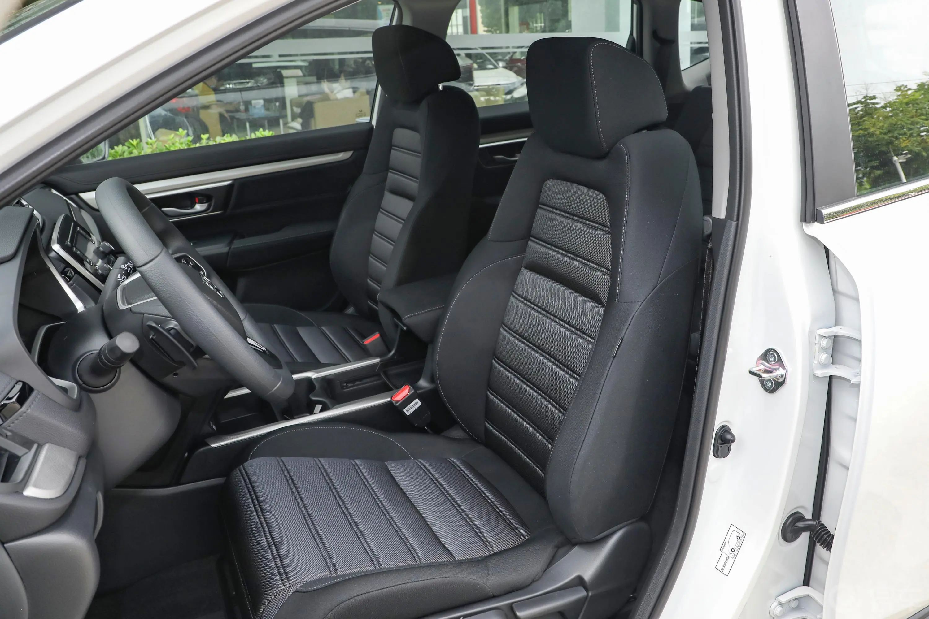 本田CR-V锐·混动 2.0L 两驱 净行版驾驶员座椅