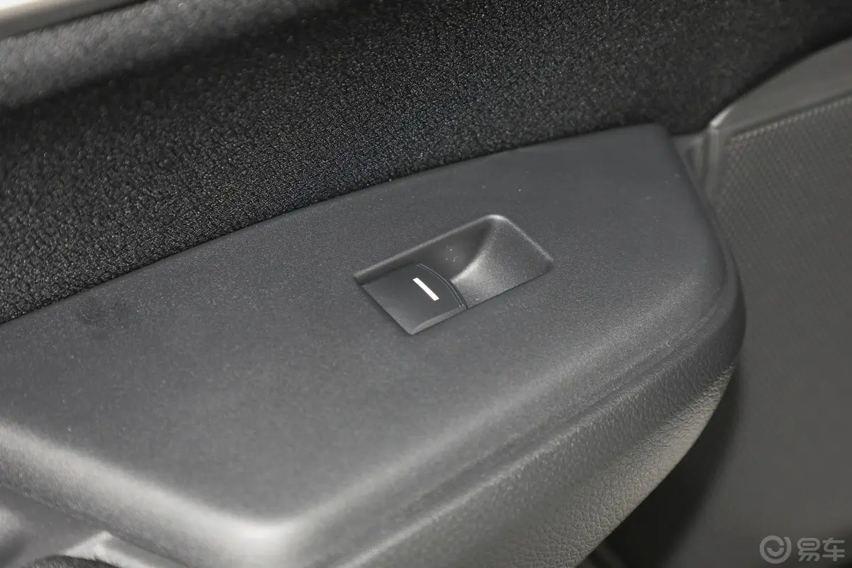 本田CR-V锐·混动 2.0L 两驱 净行版后车窗调节