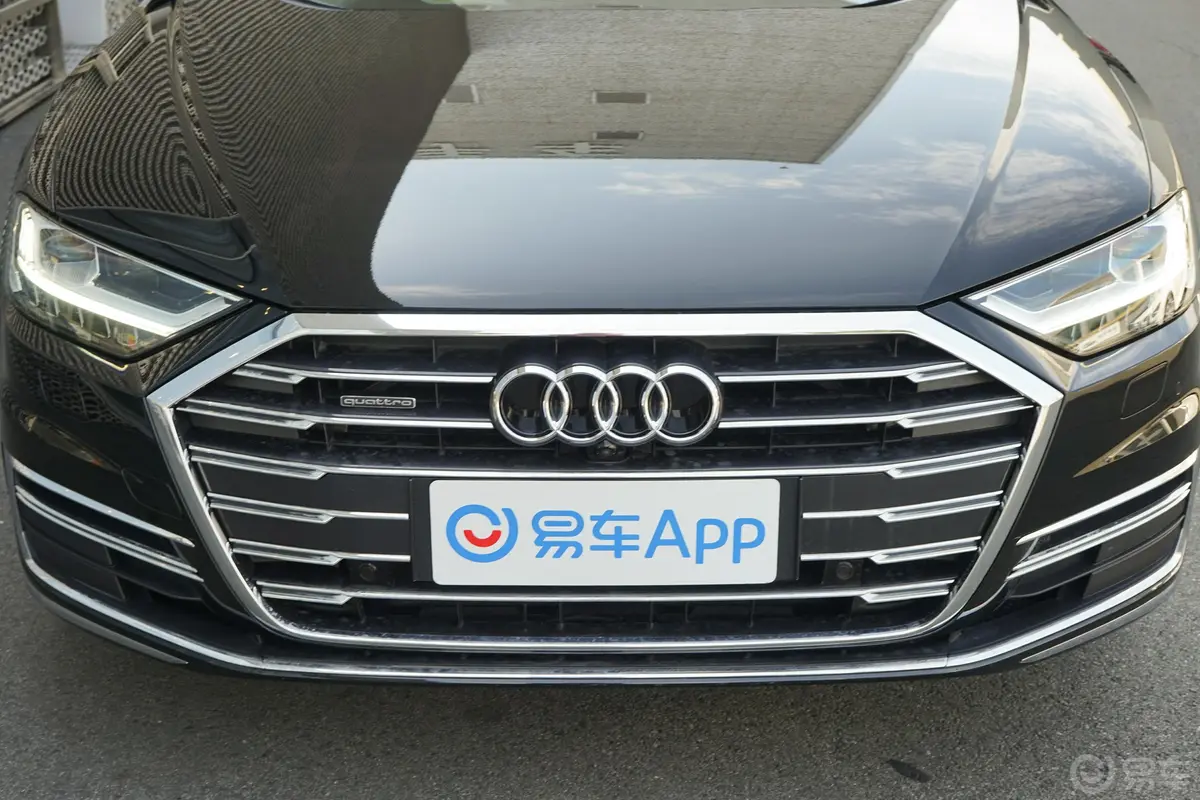 奥迪A8改款 Plus A8L 55 TFSI quattro 豪华型外观