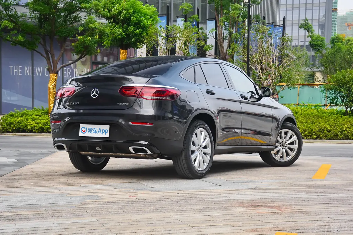 奔驰GLC轿跑GLC 260 4MATIC 轿跑SUV外观