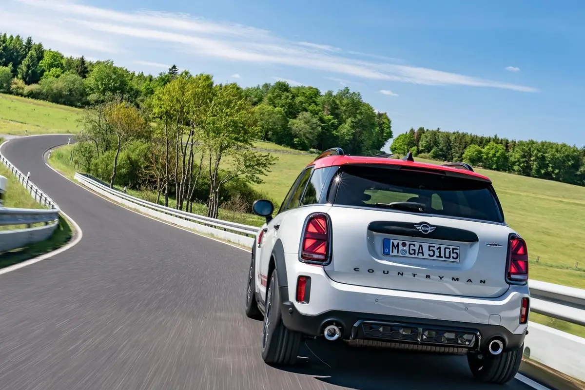 MINI JCW COUNTRYMAN