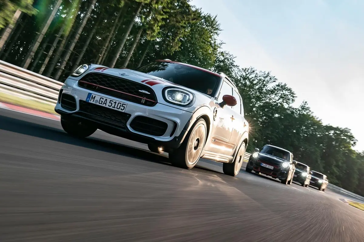 MINI JCW COUNTRYMAN