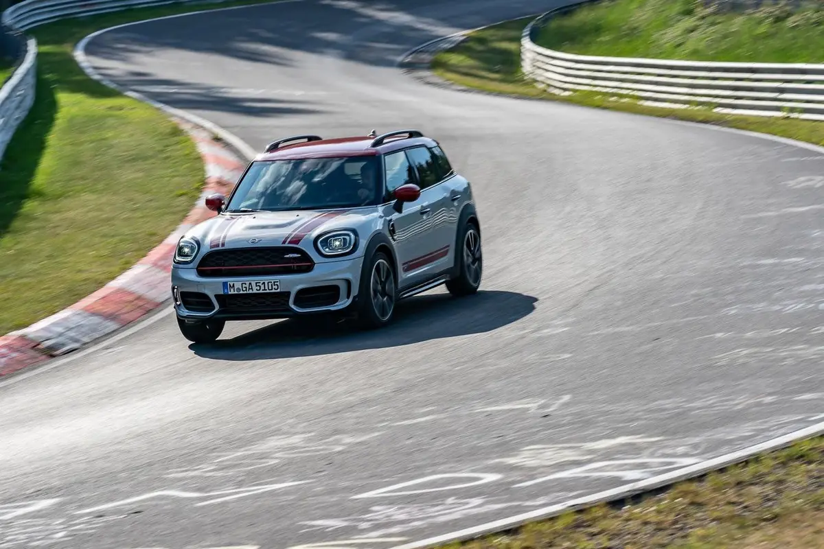 MINI JCW COUNTRYMAN