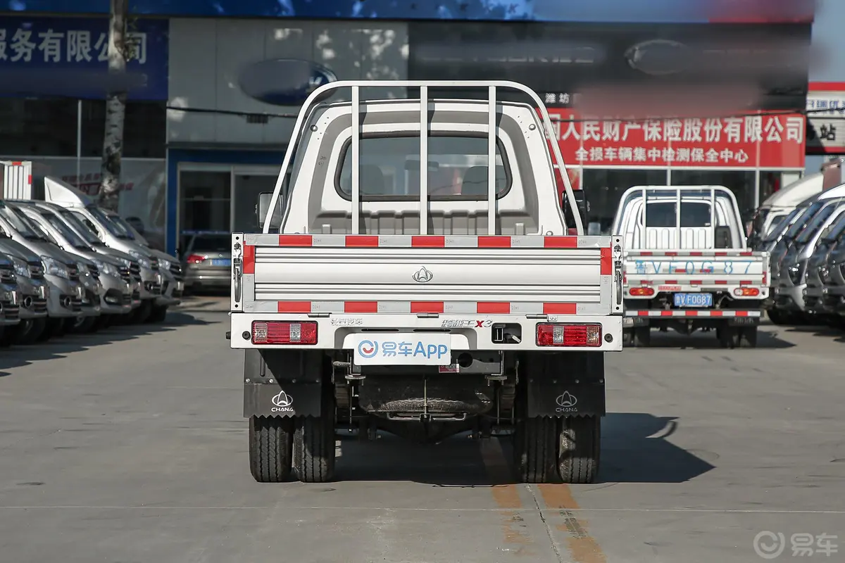跨越王X3载货汽车N1 1.5L 双排双后轮 标准版（5.47米） SC1031YAS65 汽油 国VI正后水平