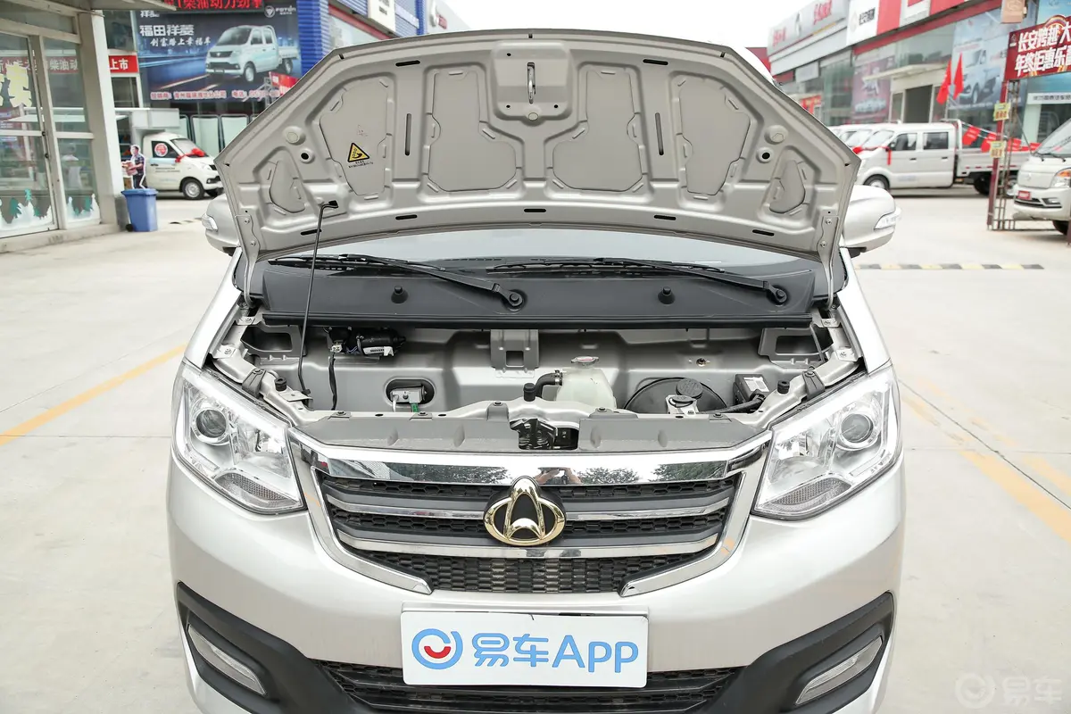 新豹T3载货汽车N1 1.2L 双排单后轮 舒适版 SC1031TFS62 汽油 国VI发动机舱整体