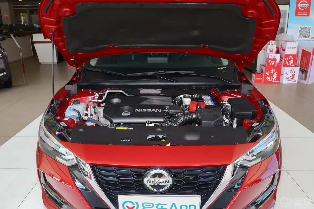 轩逸改款 1.6XL CVT 悦享版发动机舱整体