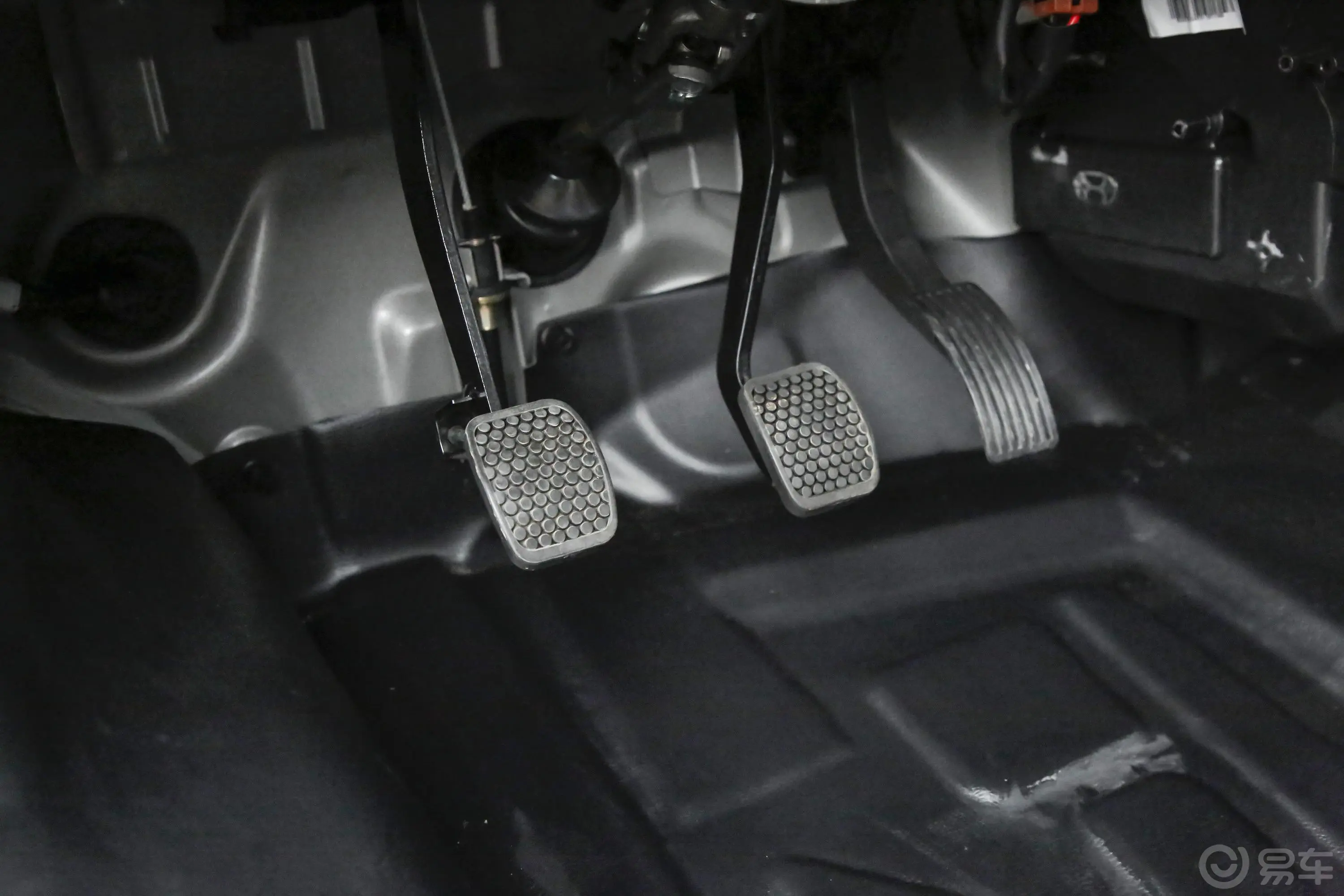 新豹T5载货汽车N1 1.5L 单排单后轮 舒适版(5.3米长)SC1031NGD62 汽油 国Ⅵ脚踏板
