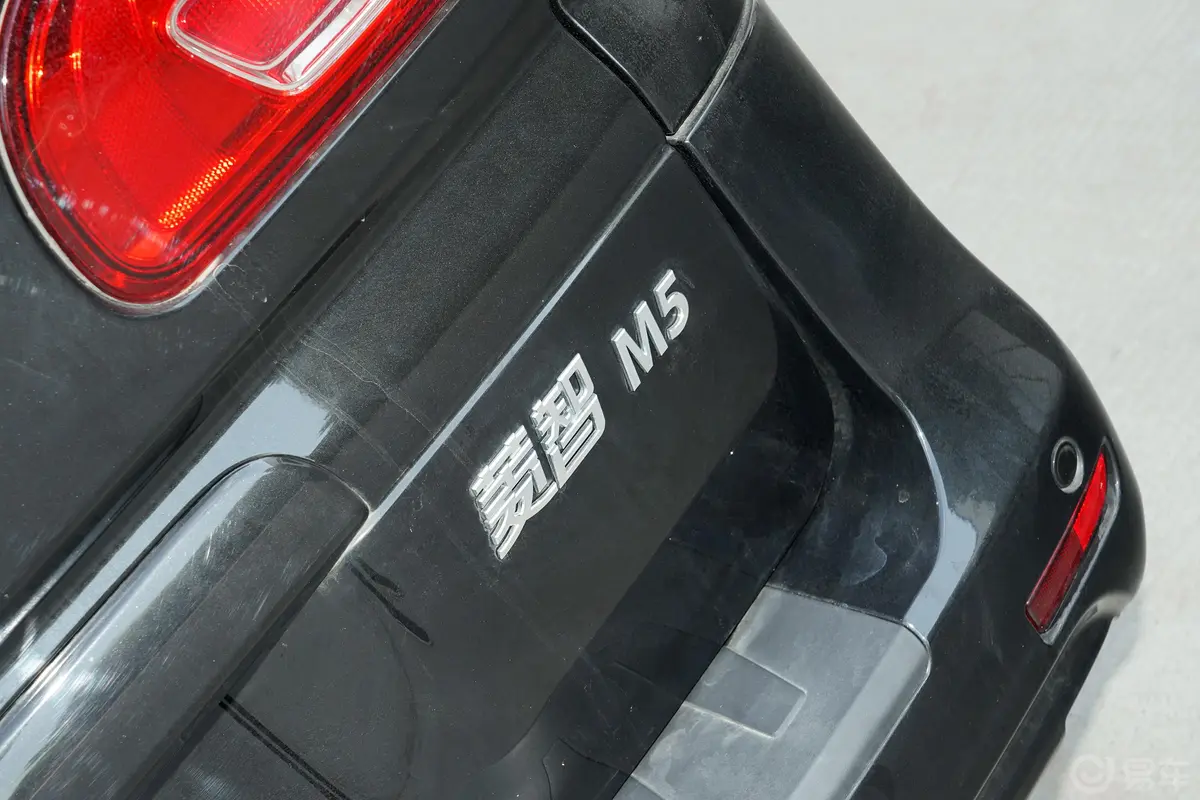 菱智M5L 1.6L 手动 基本型 7座 国VI外观