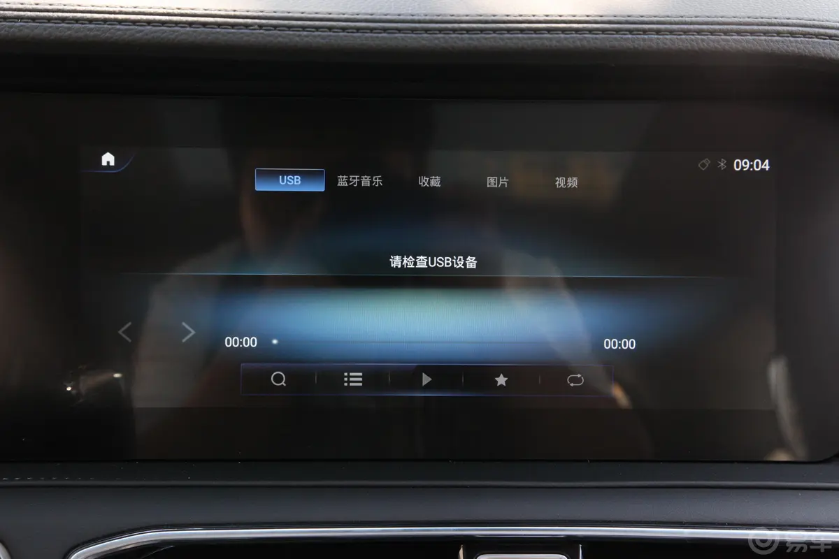 捷途X901.5T 双离合 影智版内饰