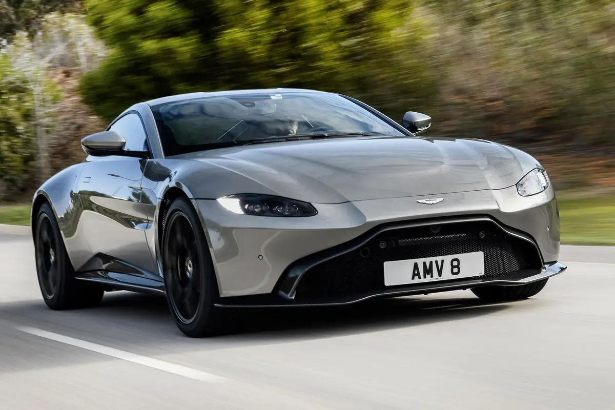 V8 Vantage