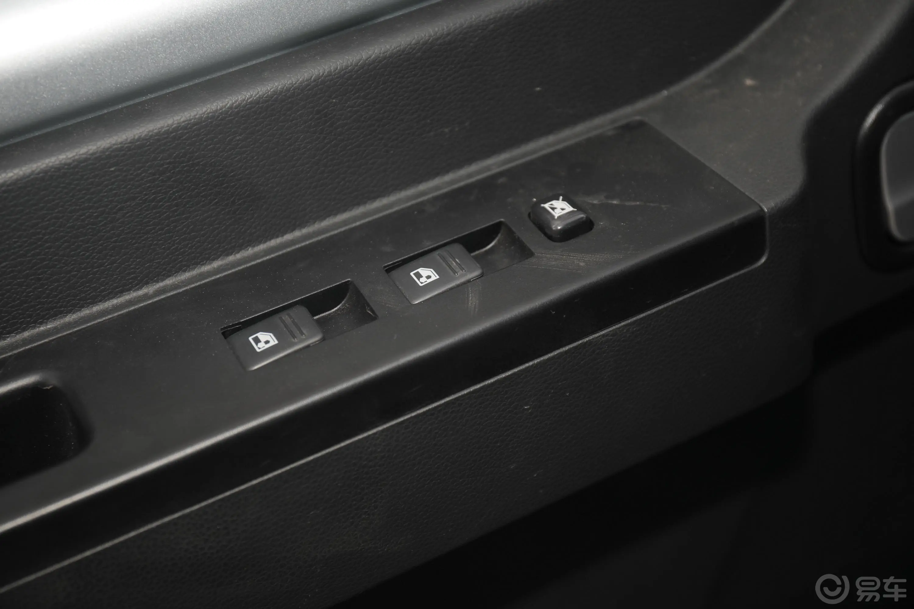 神骐T20单排 1.5L 手动 钢板厢货标准版车窗调节整体