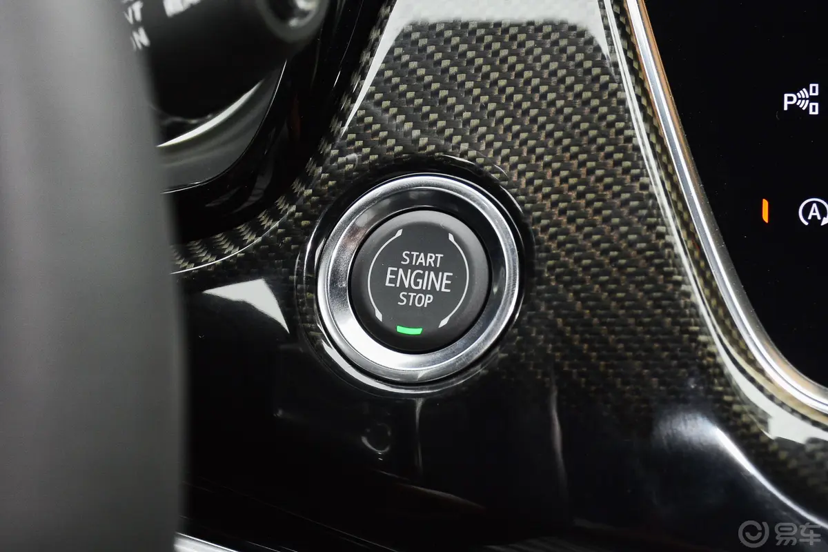 凯迪拉克XT6改款 28T 四驱 豪华运动型 6座钥匙孔或一键启动按键