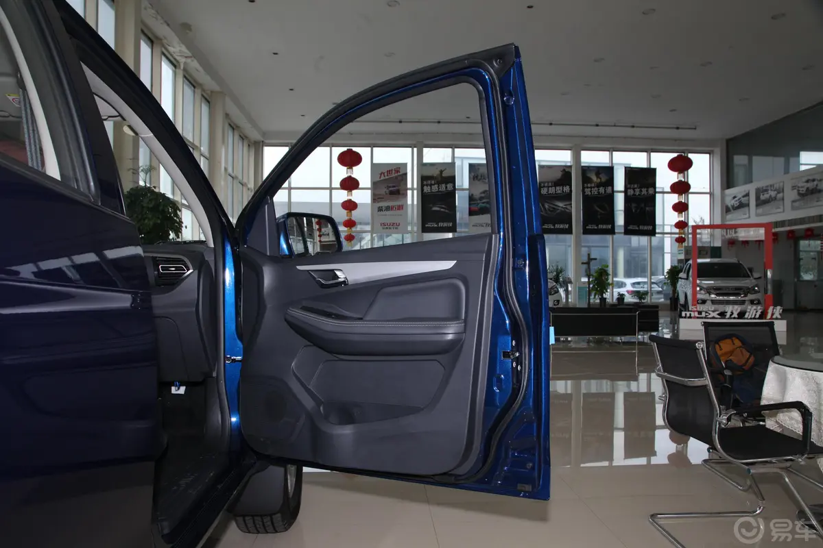 瑞迈2.4T 手动 两驱 标轴舒适版 汽油副驾驶员车门