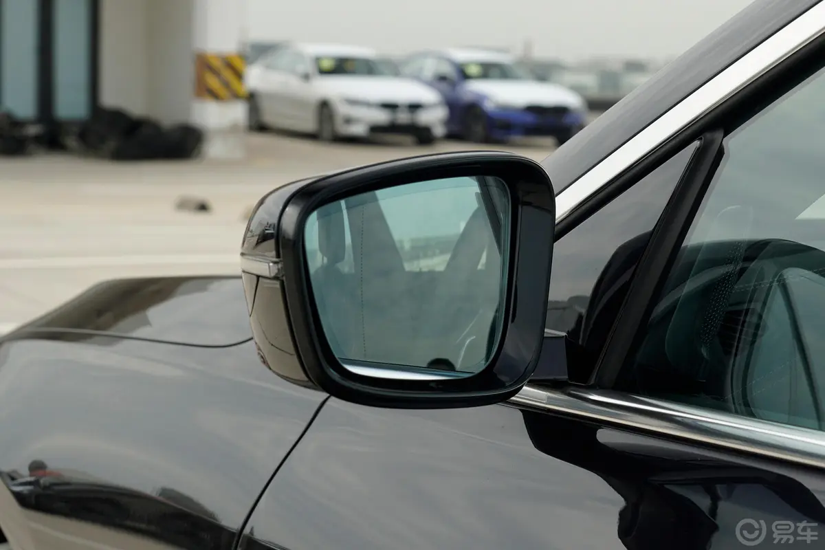 宝马6系GT630i M运动大旅行家版后视镜镜面