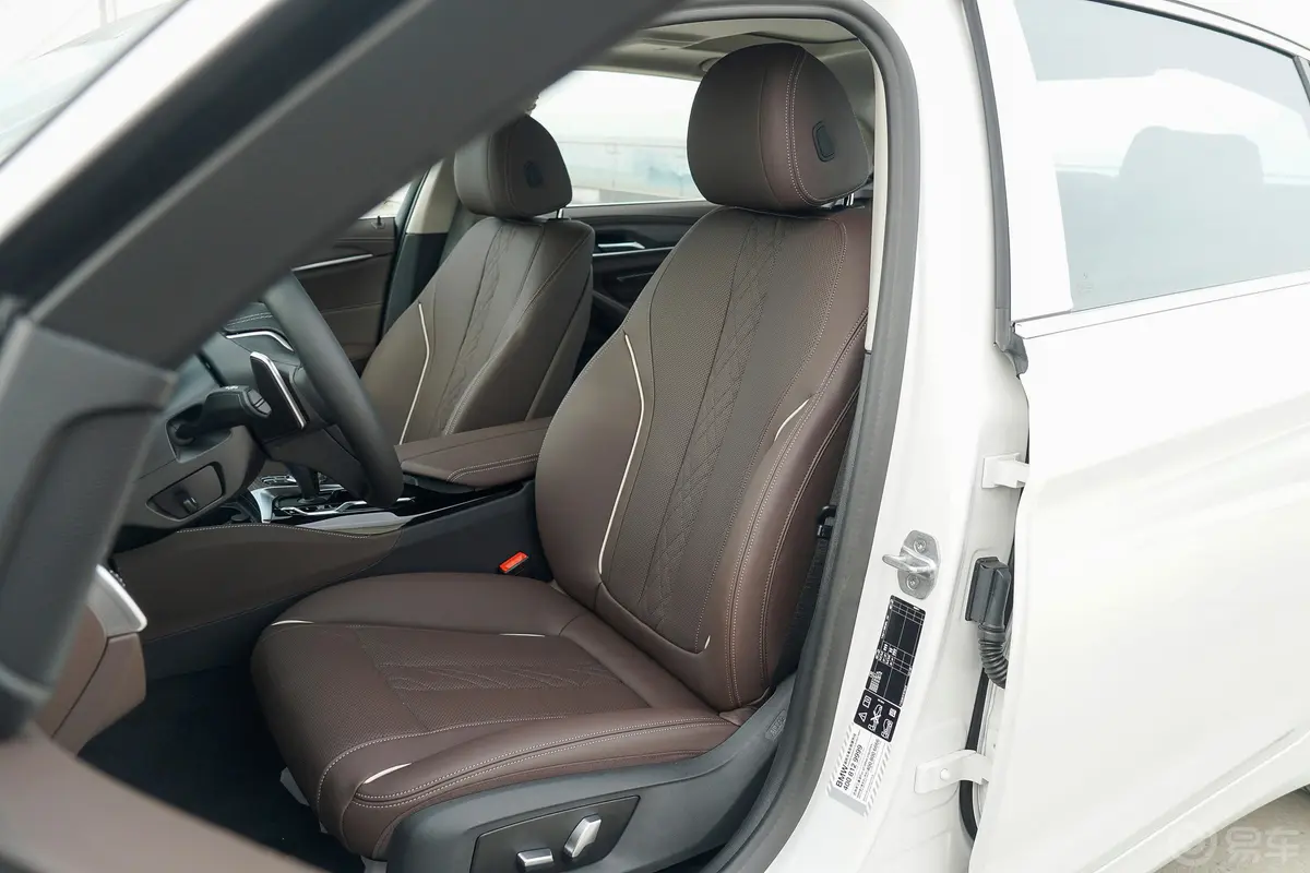 宝马5系530Li xDrive 豪华套装驾驶员座椅