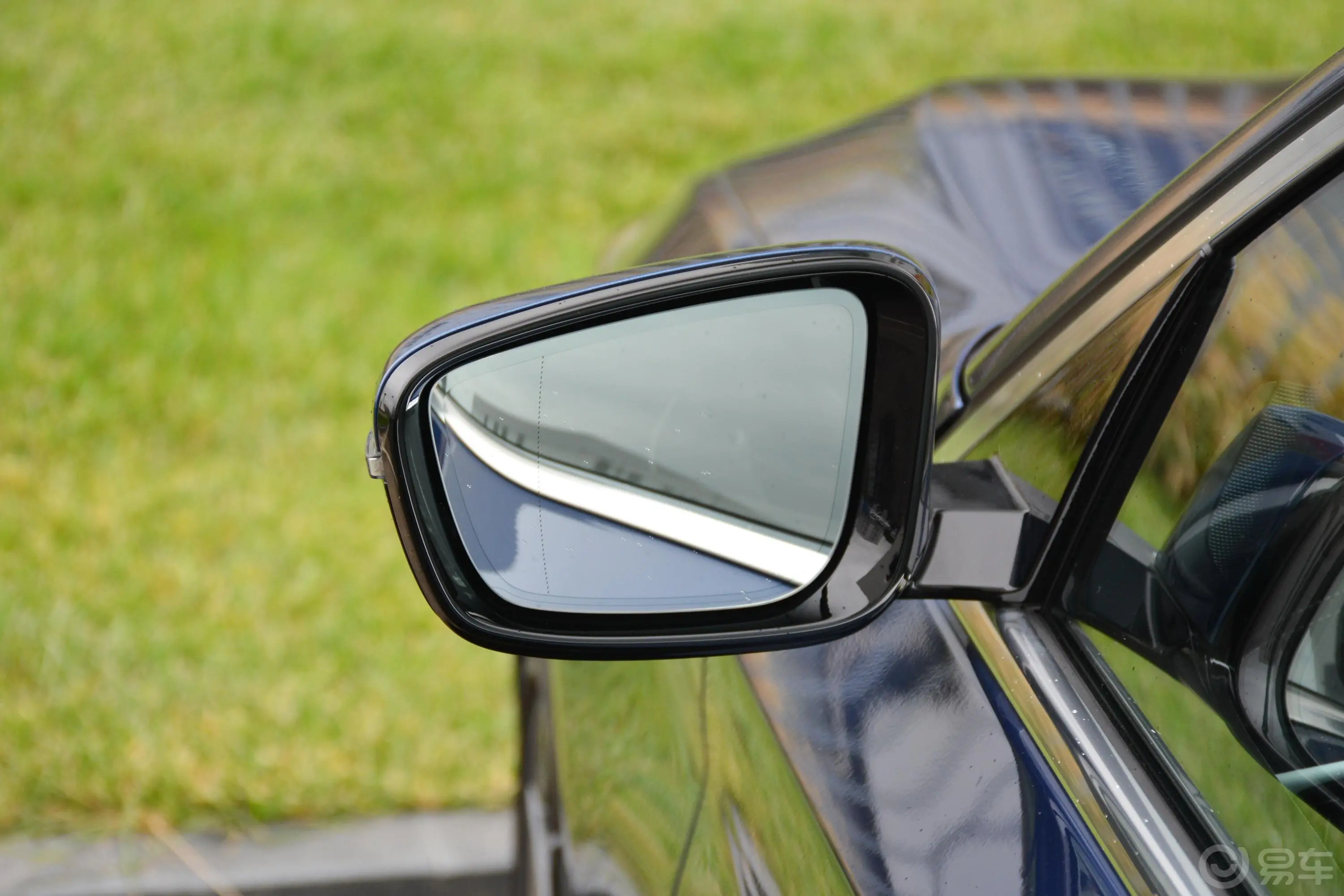 宝马5系530Li 尊享型 M运动套装后视镜镜面